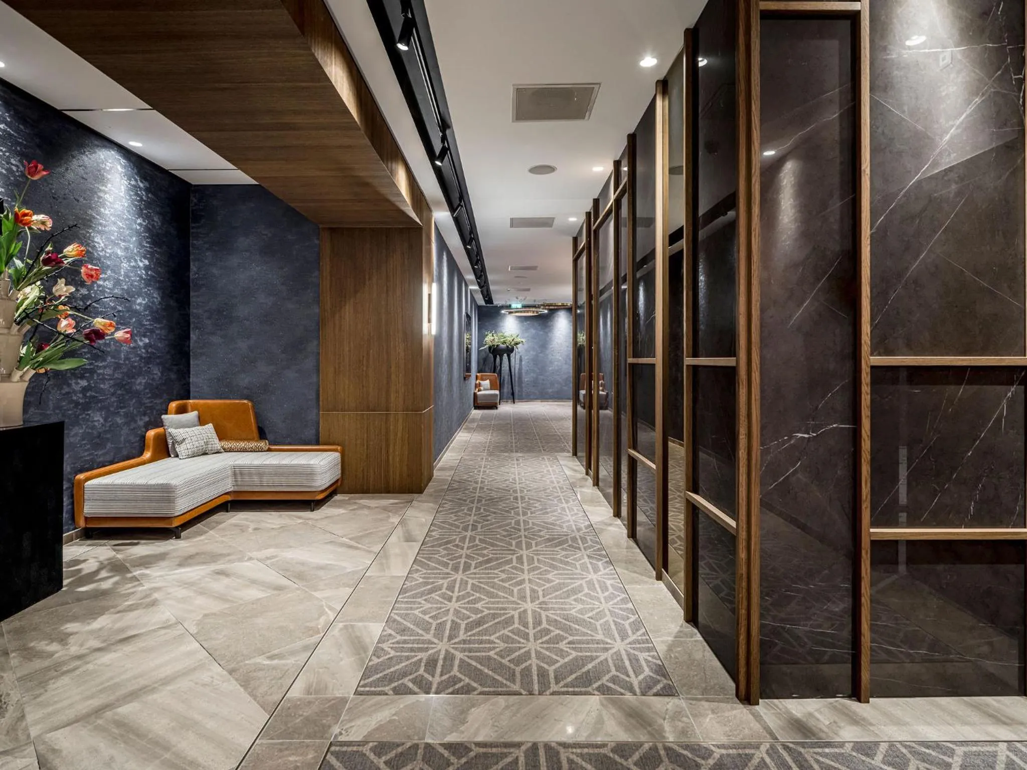 Meeting/conference room in Alexander Hotel