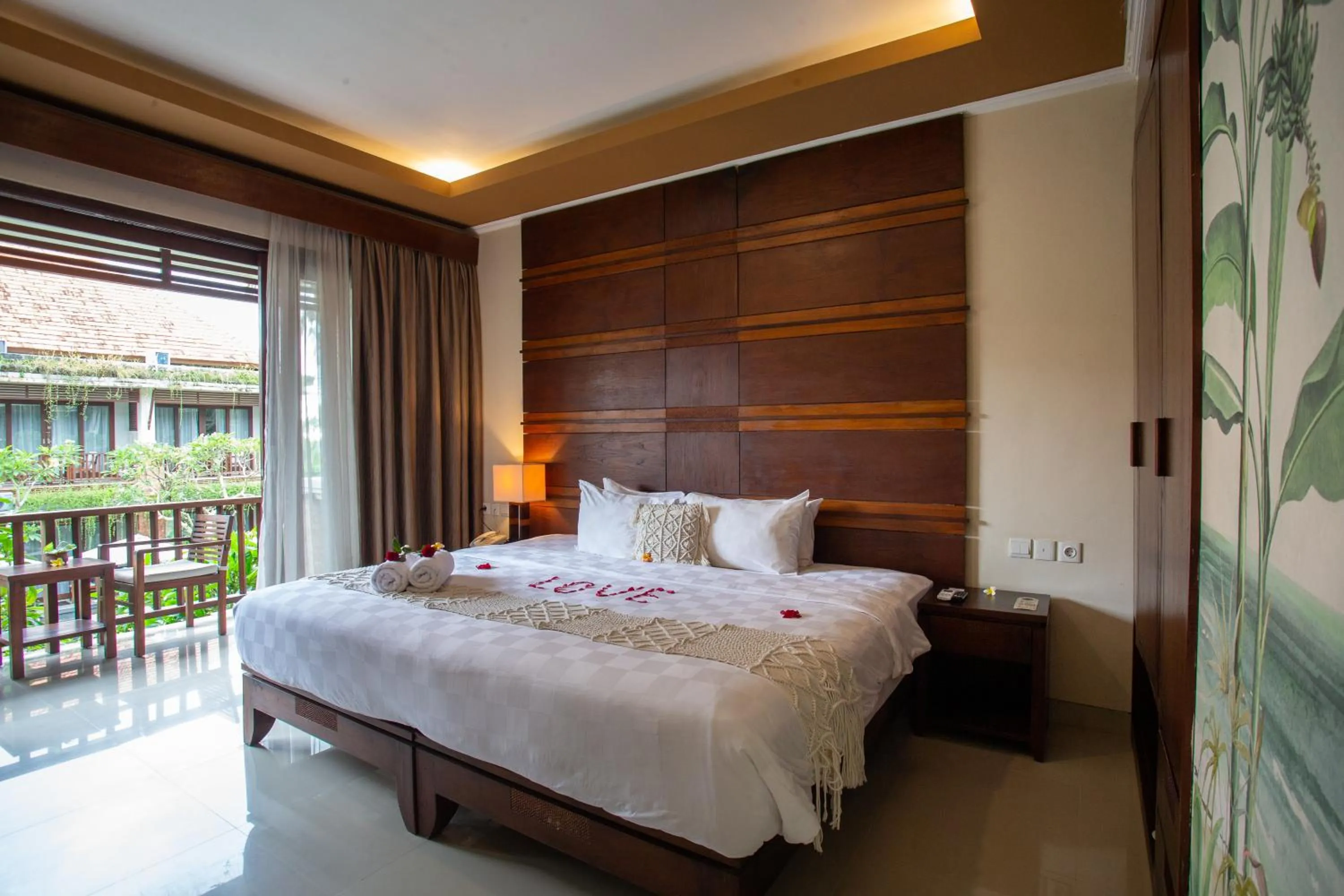 Bed in Awatara Boutique Resort Ubud
