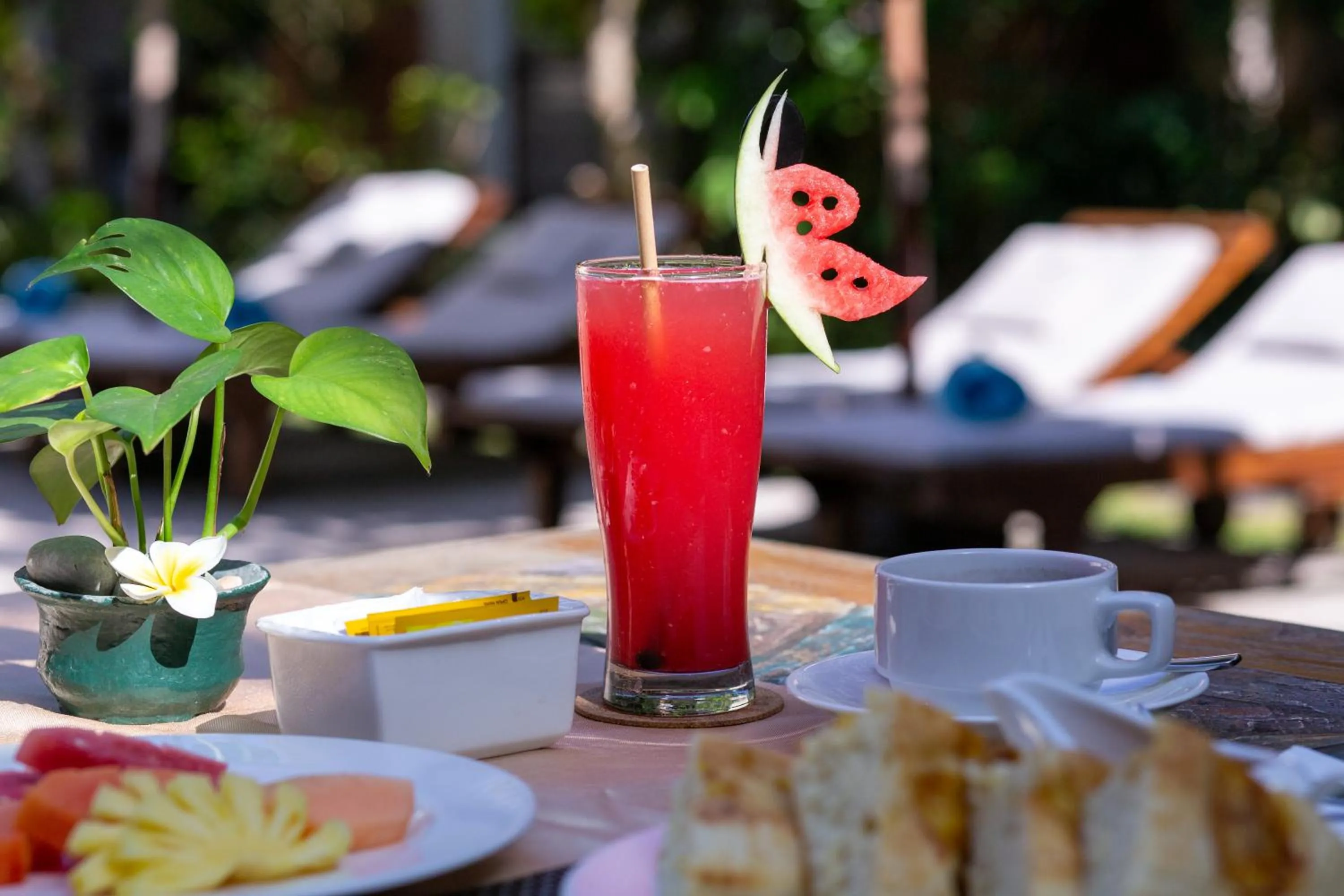 Food and drinks in Awatara Boutique Resort Ubud