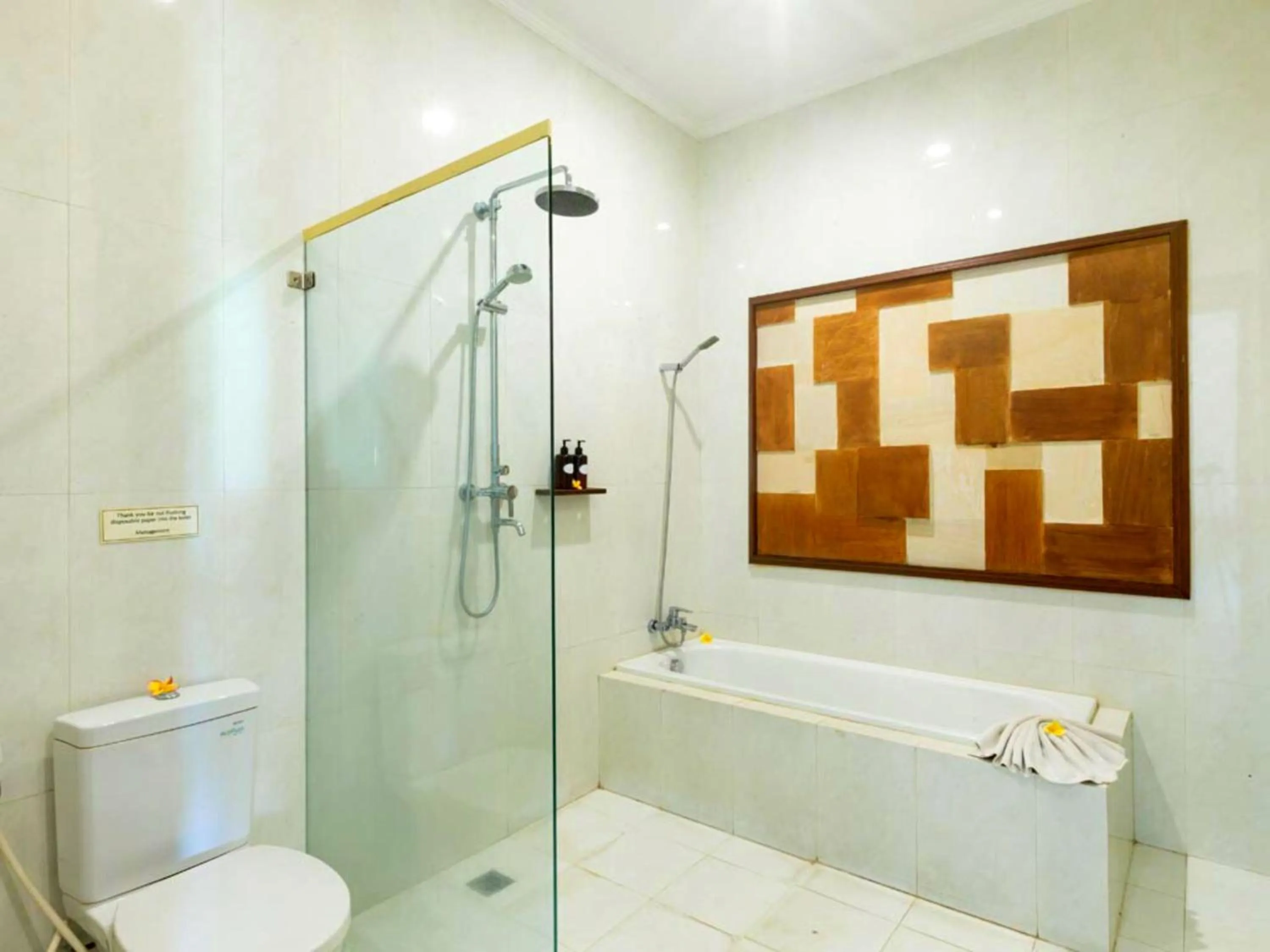 Shower in Awatara Boutique Resort Ubud