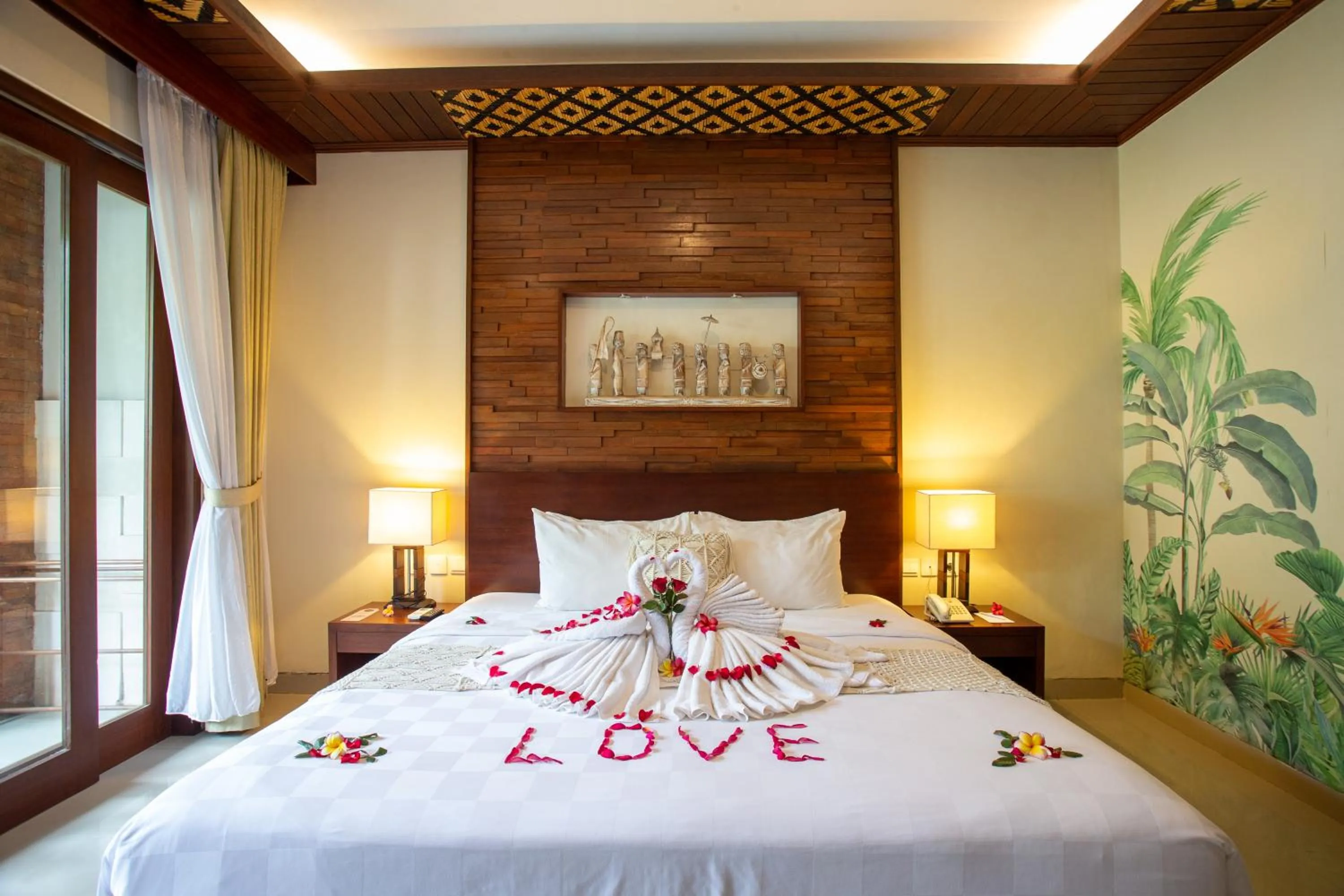 Bed in Awatara Boutique Resort Ubud