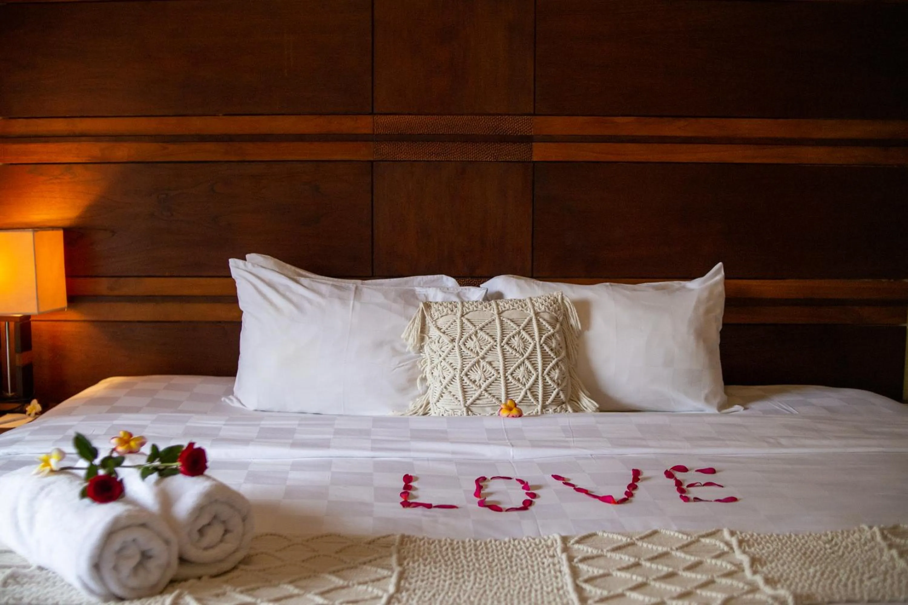 Bed in Awatara Boutique Resort Ubud