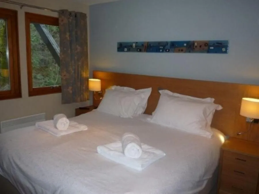 Property building, Bed in Keswick Bridge 19, within walking distance of Keswick town centre, strictly no pets