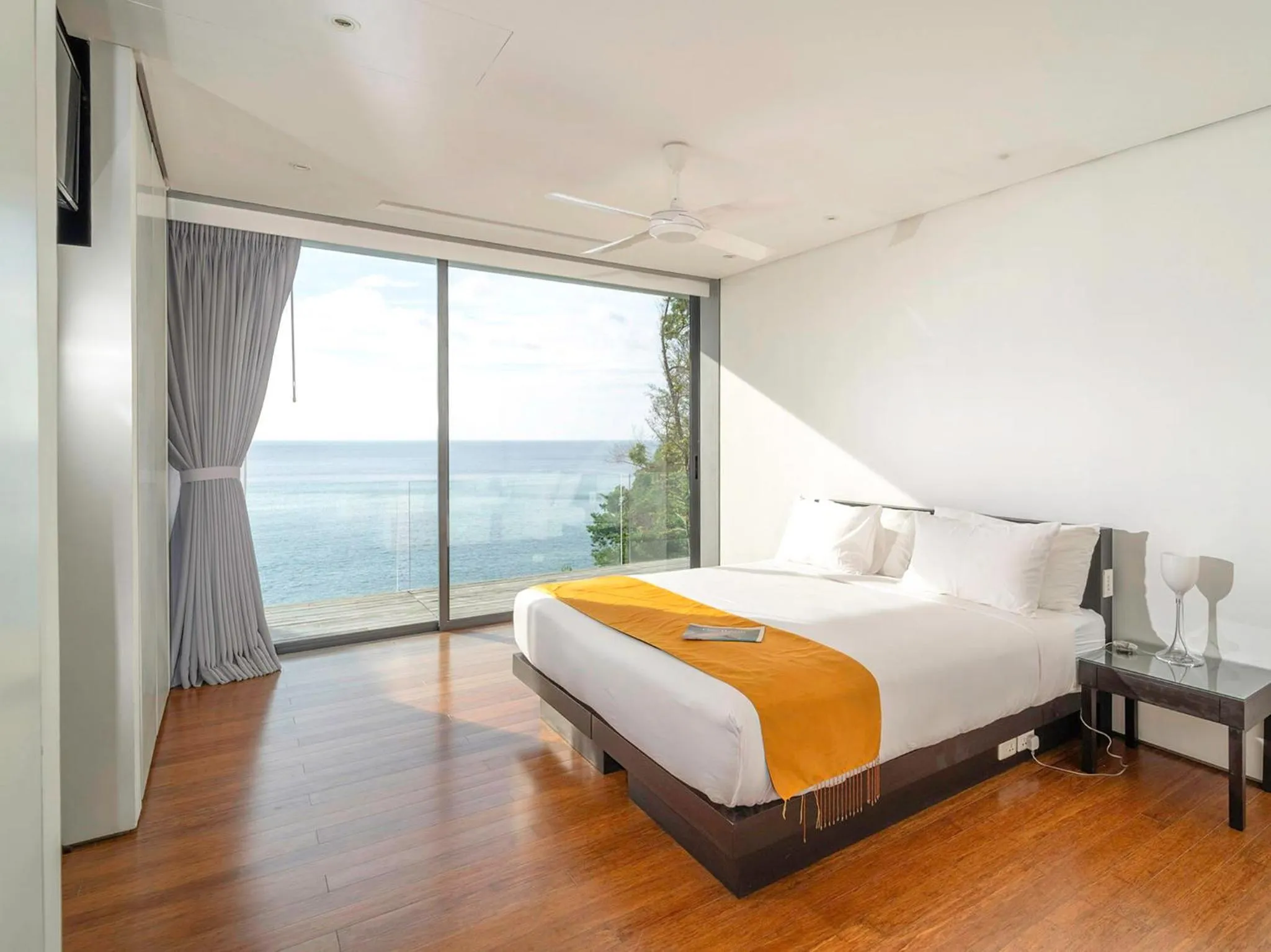 Bed in Villa Amanzi Kamala by Elite Havens