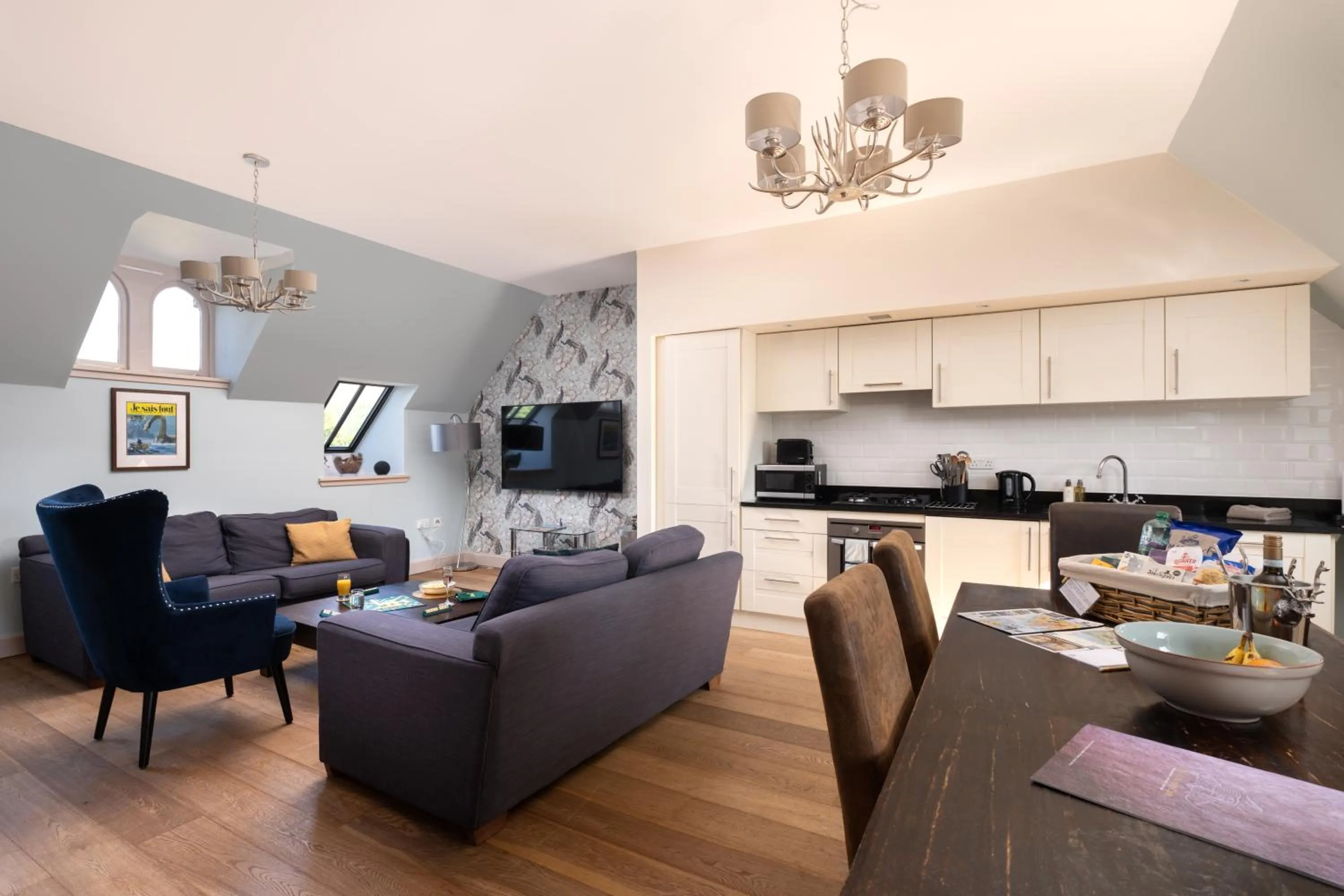 TV and multimedia in The Highland Club