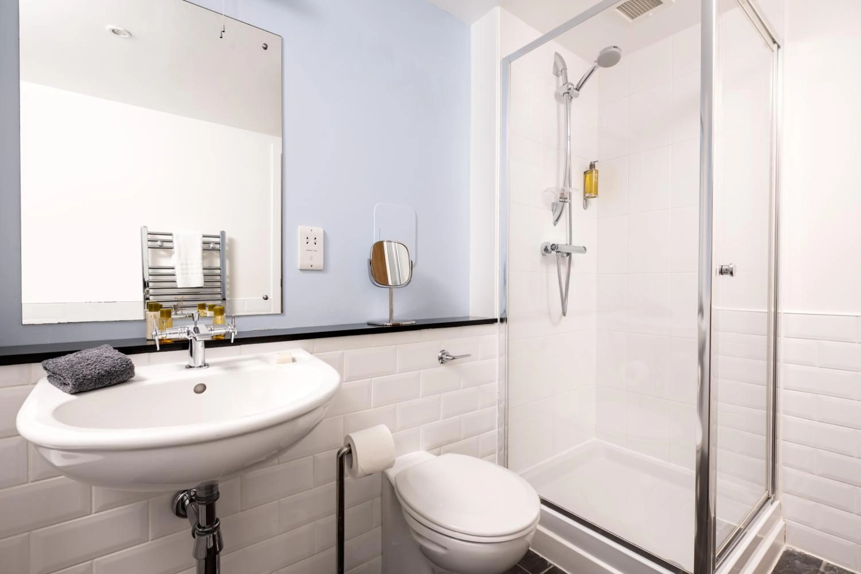 Shower in The Highland Club