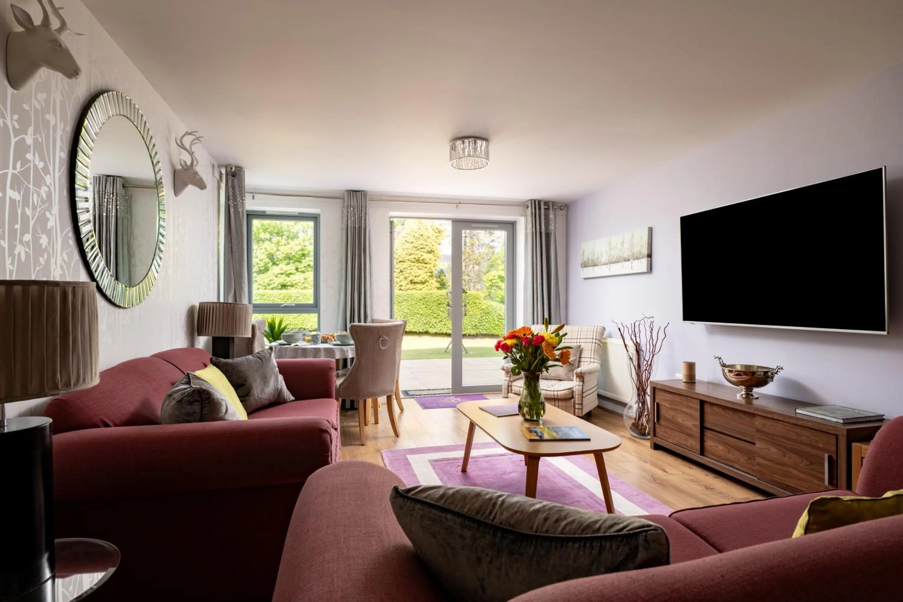 TV and multimedia in The Highland Club