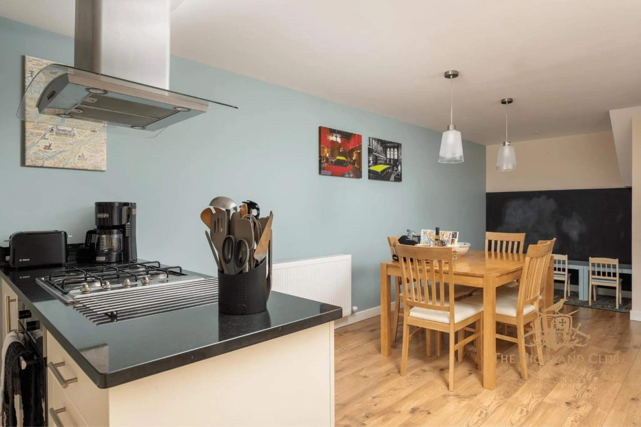 Coffee/tea facilities in The Highland Club