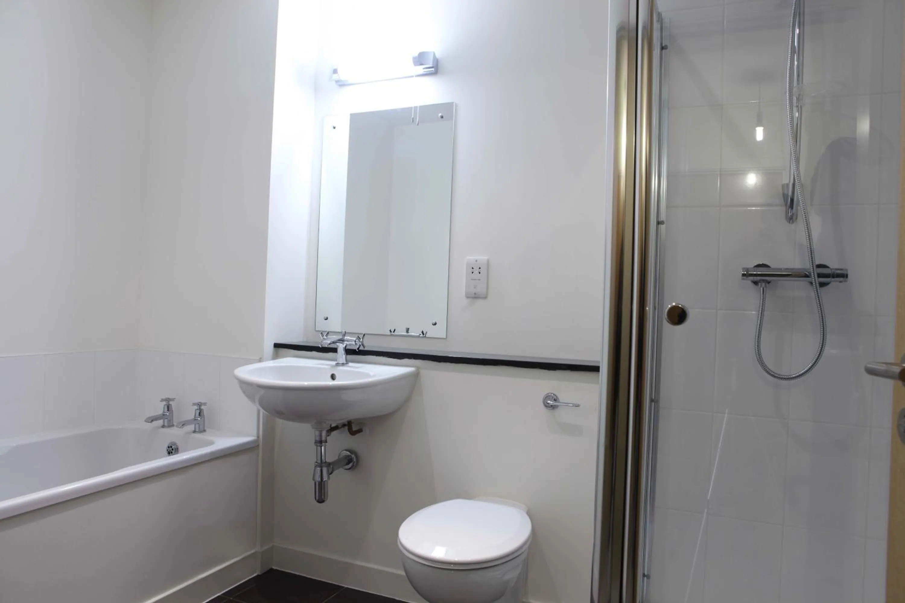 Shower in The Highland Club