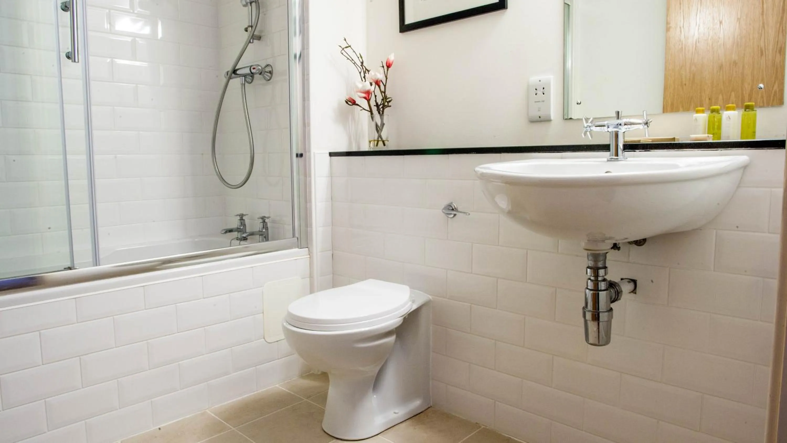 Toilet in The Highland Club