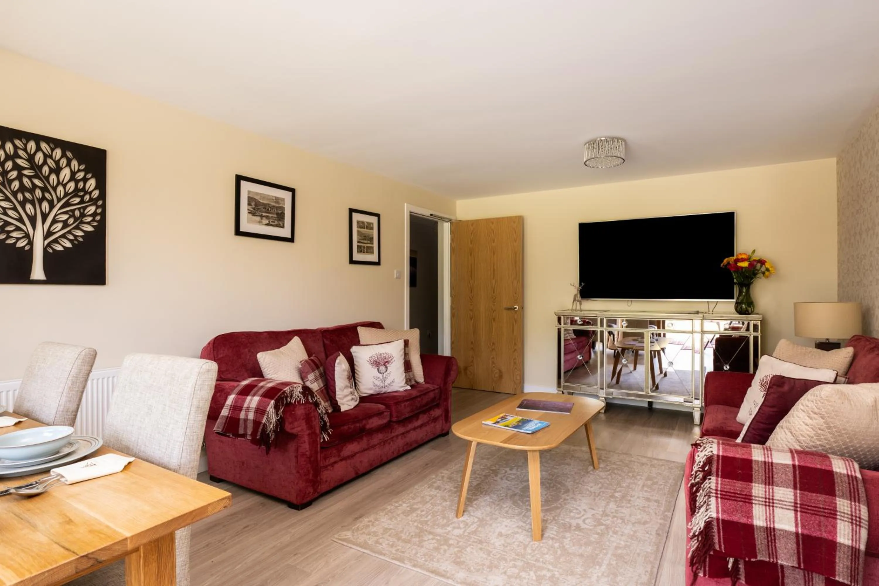 TV and multimedia in The Highland Club