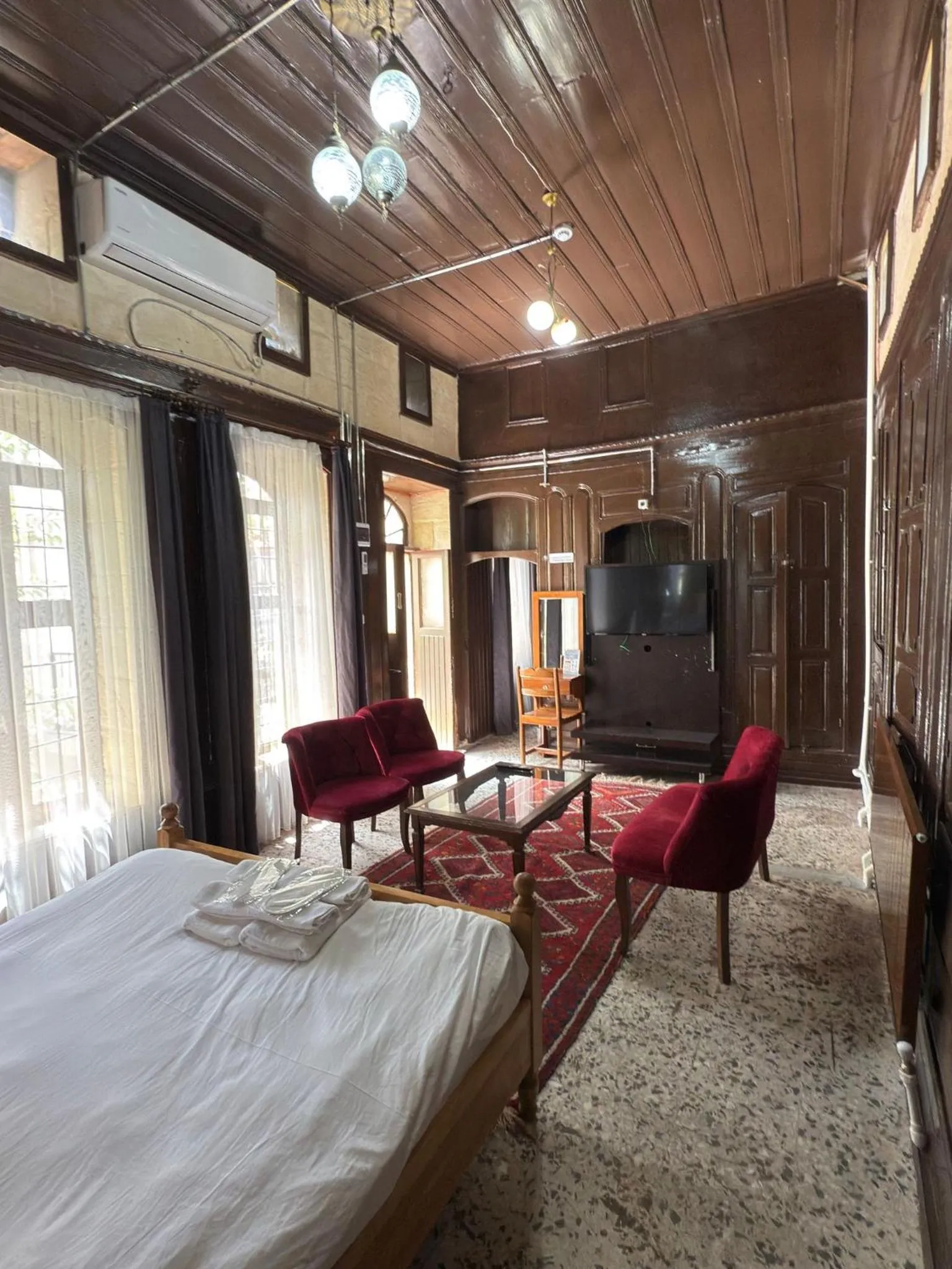 Seating area, Bed in Kayacık Konağı