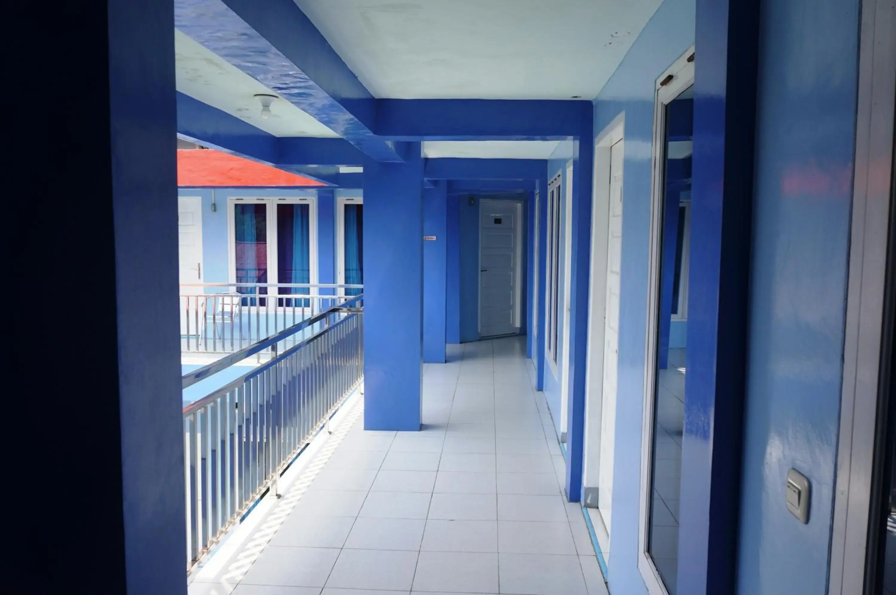 Facade/entrance in Kenari Residence Facade/entrance in Kenari Residence