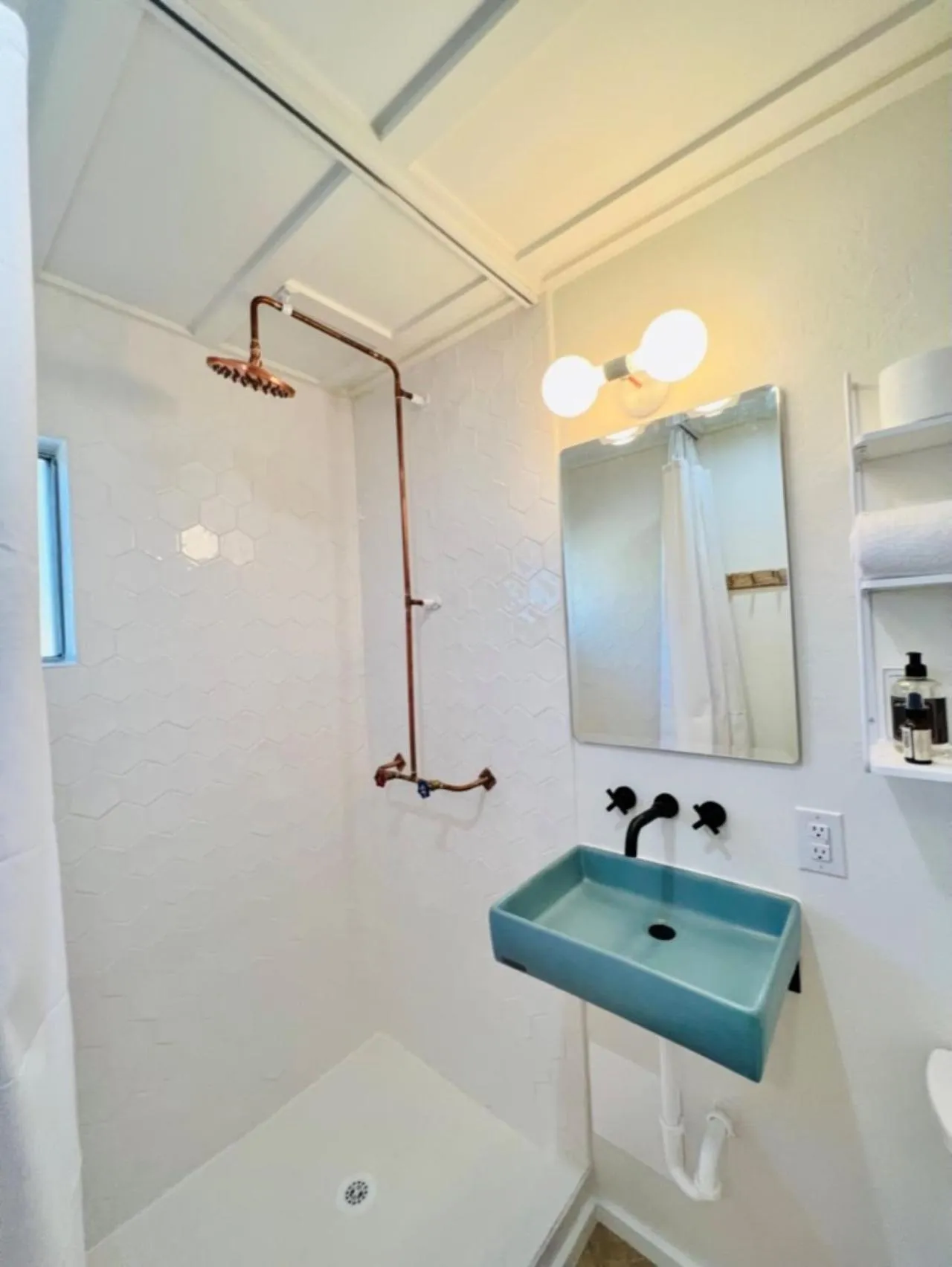 Bathroom in Corduroy Lodge