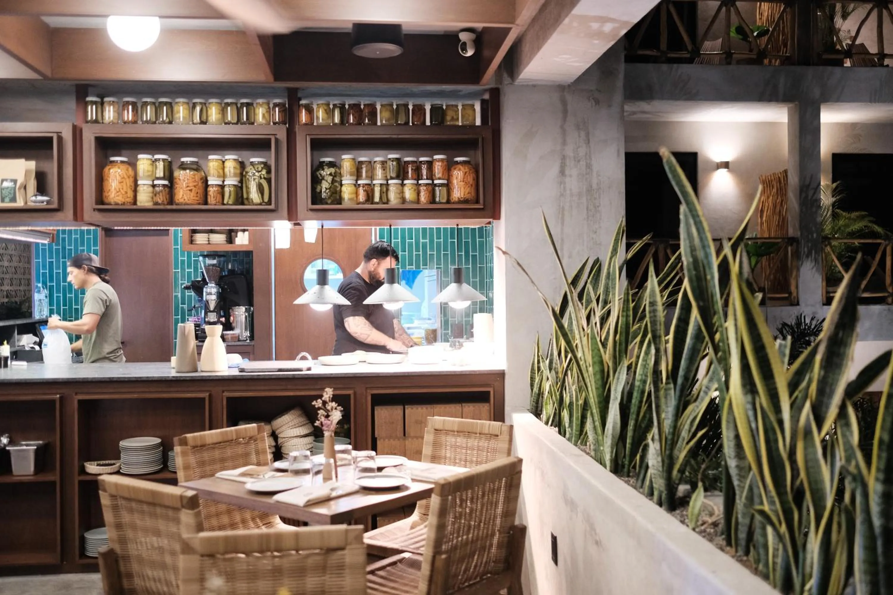 Restaurant/places to eat in Witari Hotel Boutique