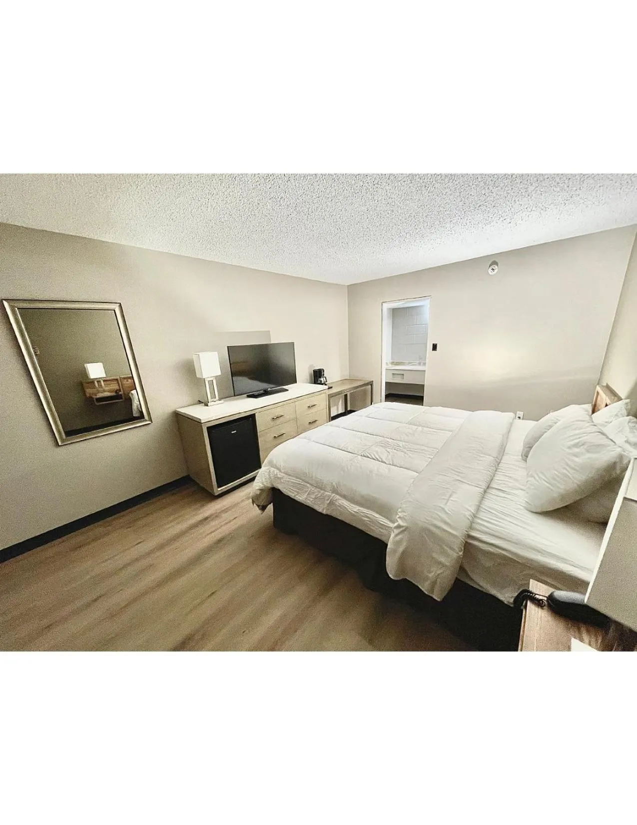 TV and multimedia, Bed in Super 8 by Wyndham Blythe