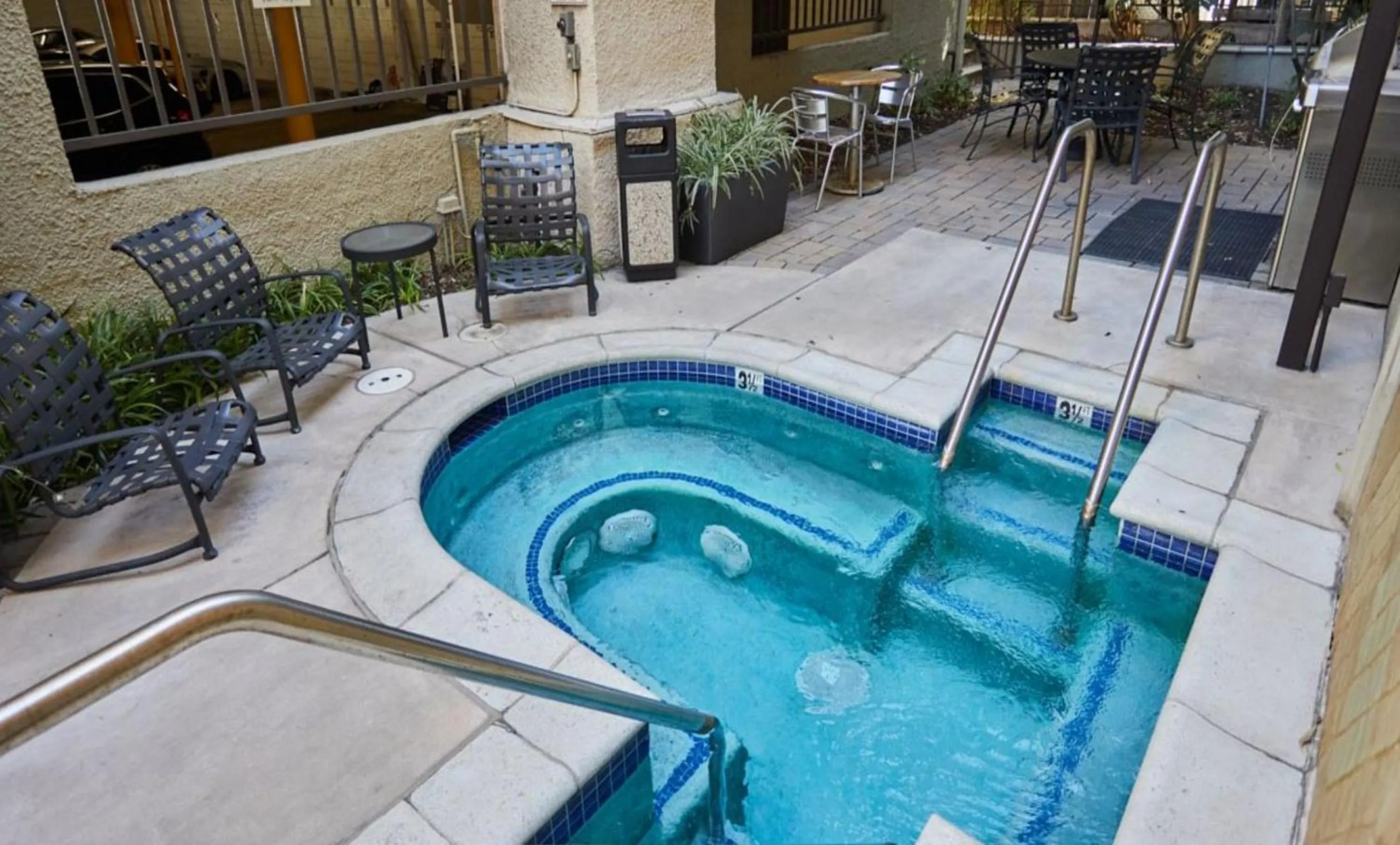 Swimming pool in Beverly Hills Chic 2 bed 2bath with Patio and Parking 309