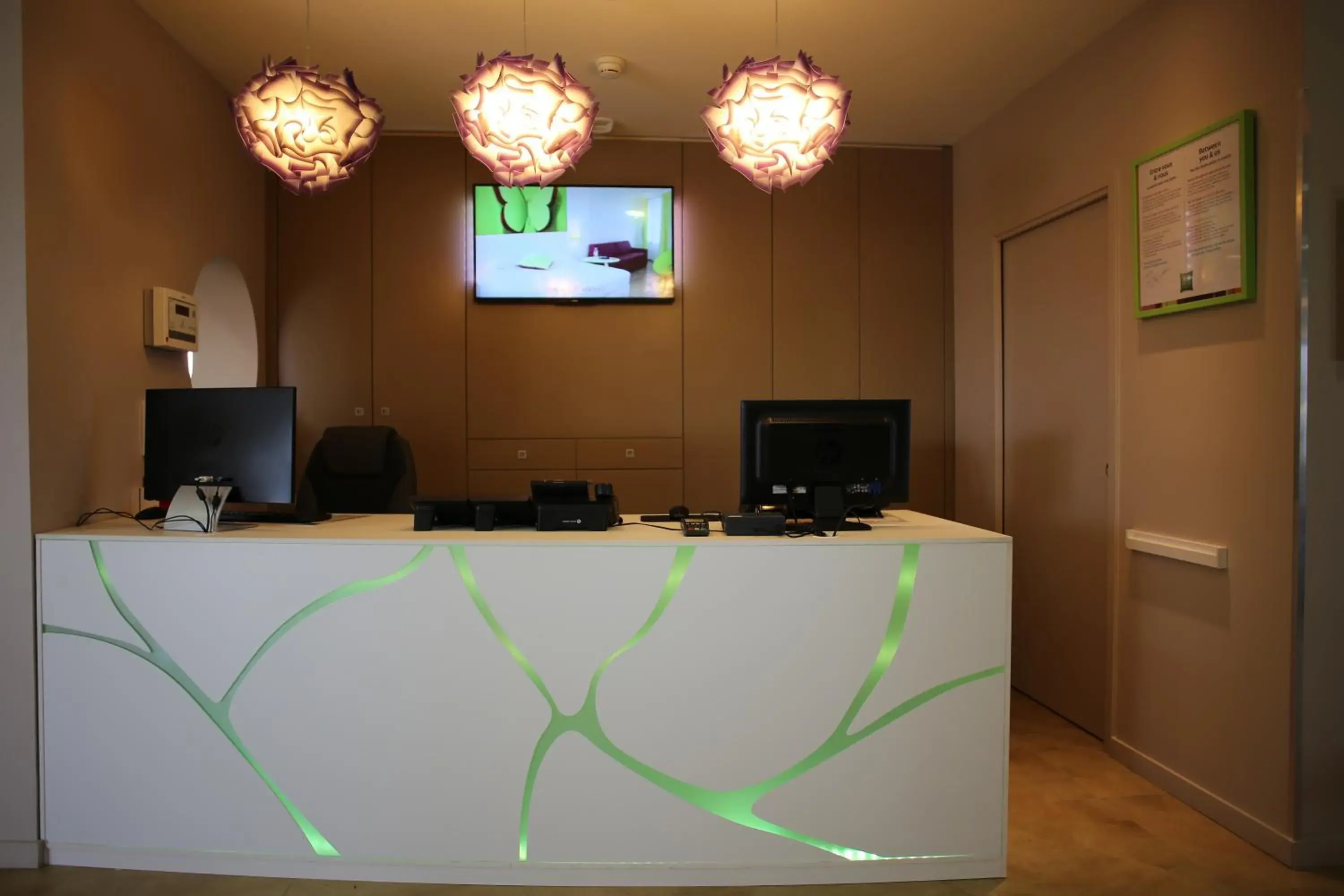Lobby or reception in ibis styles Villeneuve Sur Lot Lobby or reception in ibis styles Villeneuve Sur Lot