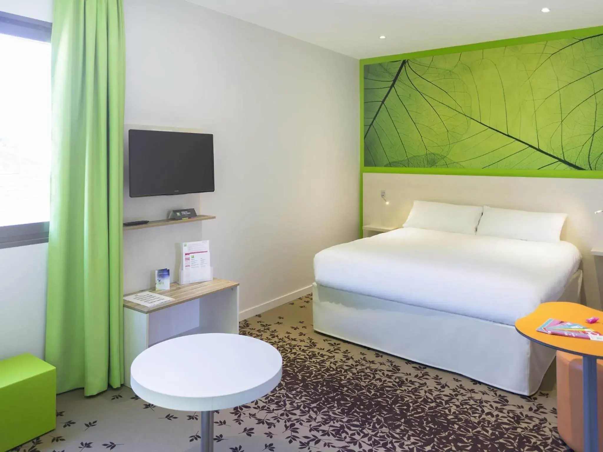 Property building, Bed in ibis styles Villeneuve Sur Lot Property building, Bed in ibis styles Villeneuve Sur Lot