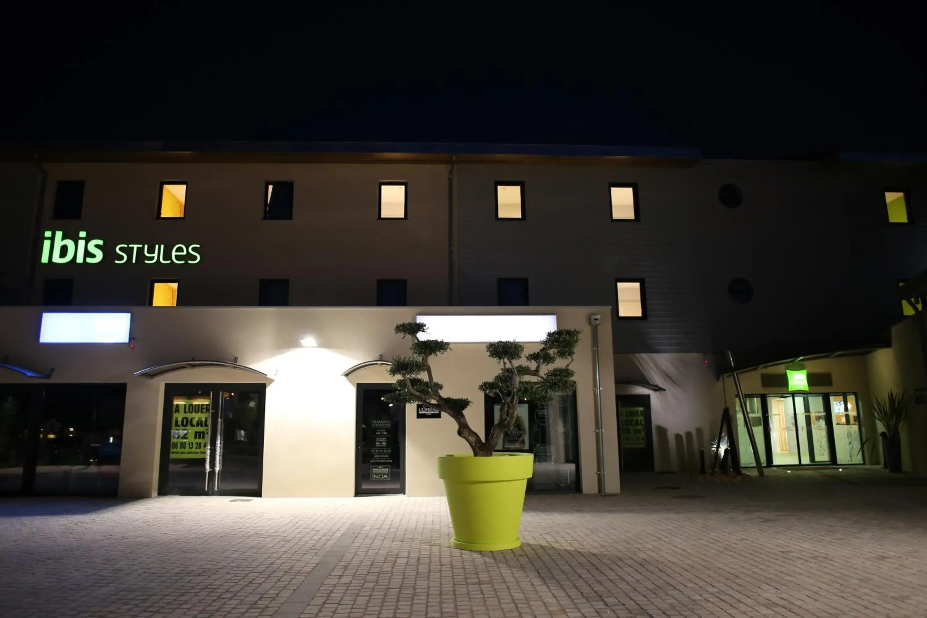 Facade/entrance in ibis styles Villeneuve Sur Lot Facade/entrance in ibis styles Villeneuve Sur Lot
