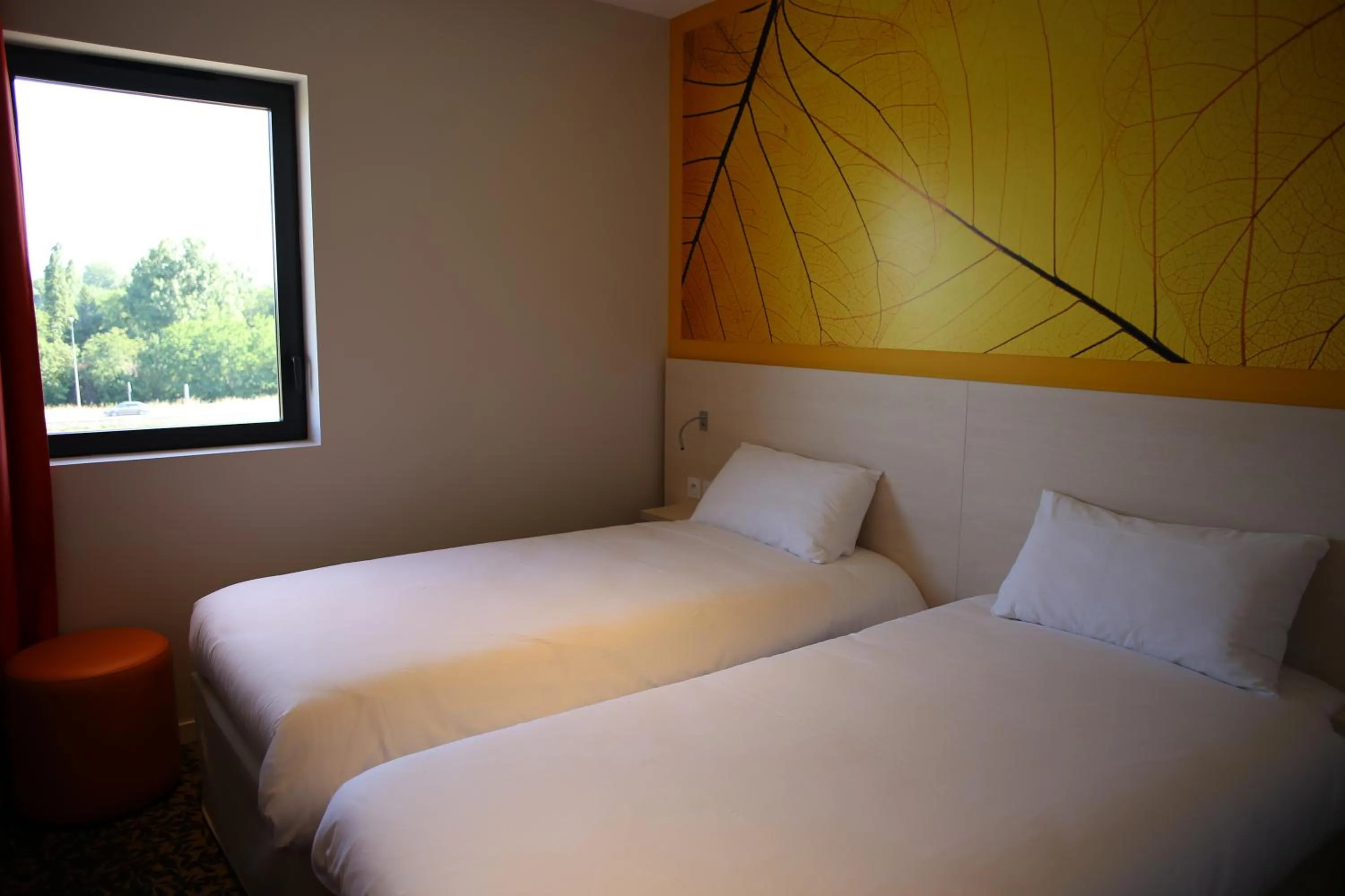Bed in ibis styles Villeneuve Sur Lot