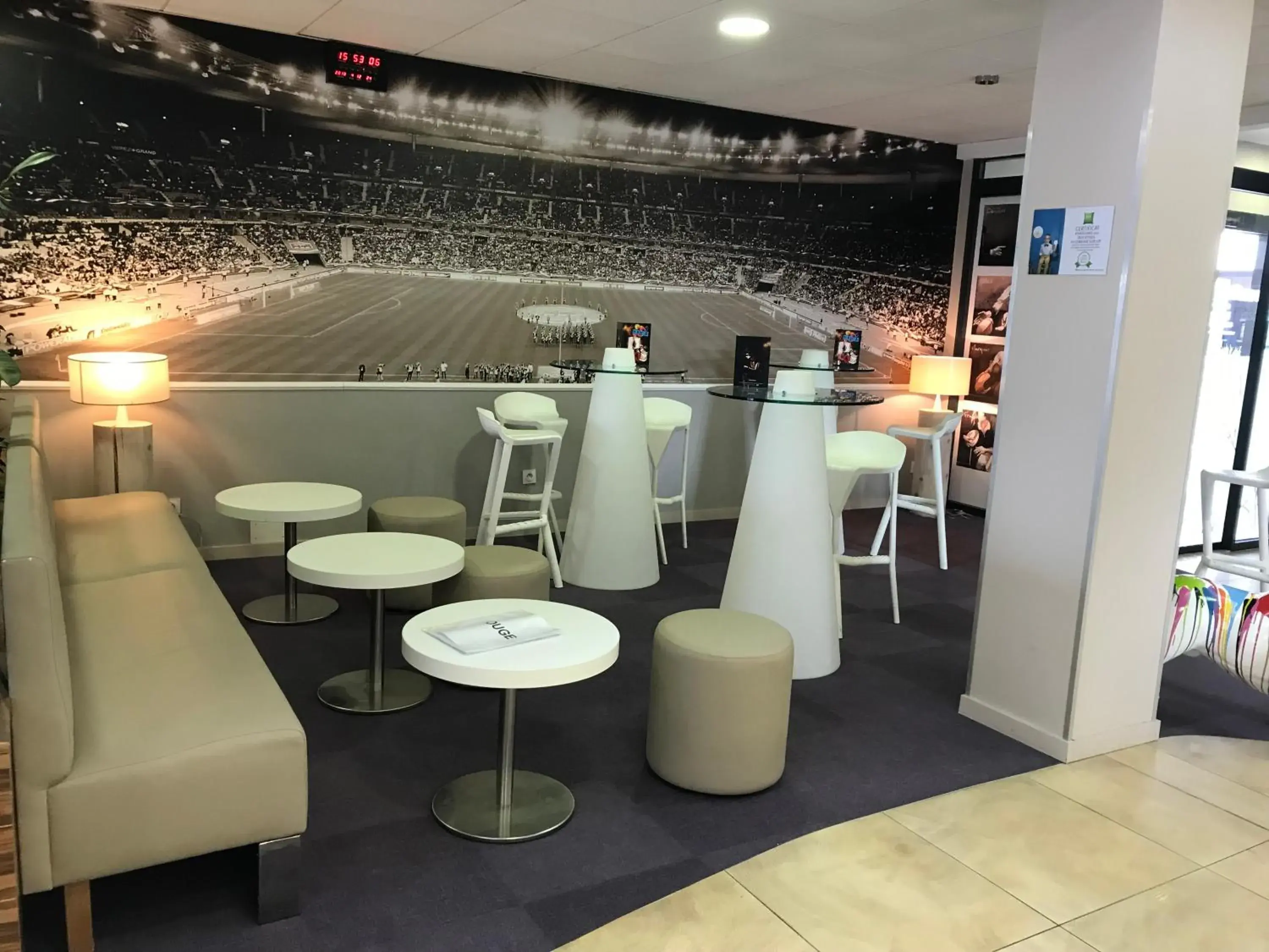 Lounge or bar in ibis styles Villeneuve Sur Lot Lounge or bar in ibis styles Villeneuve Sur Lot