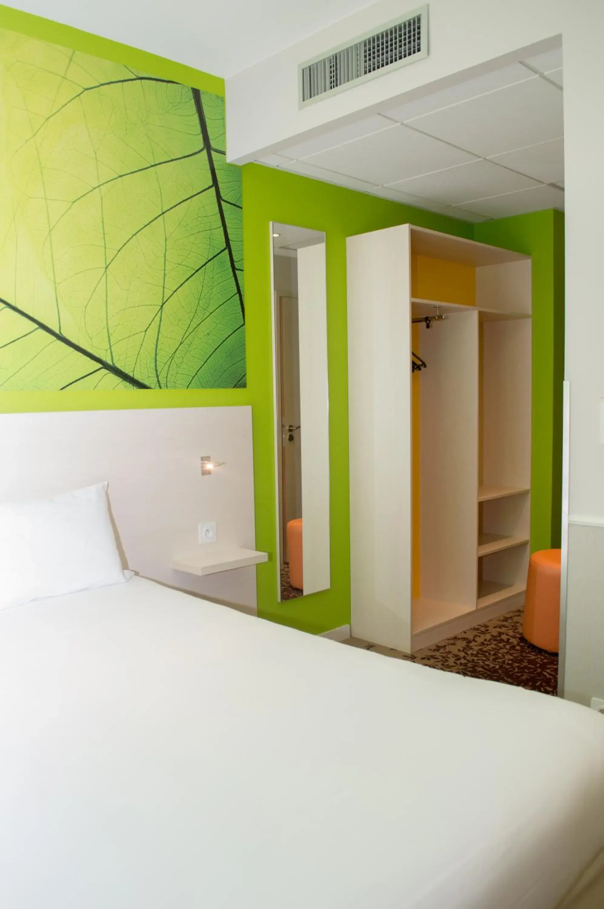 Bed in ibis styles Villeneuve Sur Lot Bed in ibis styles Villeneuve Sur Lot