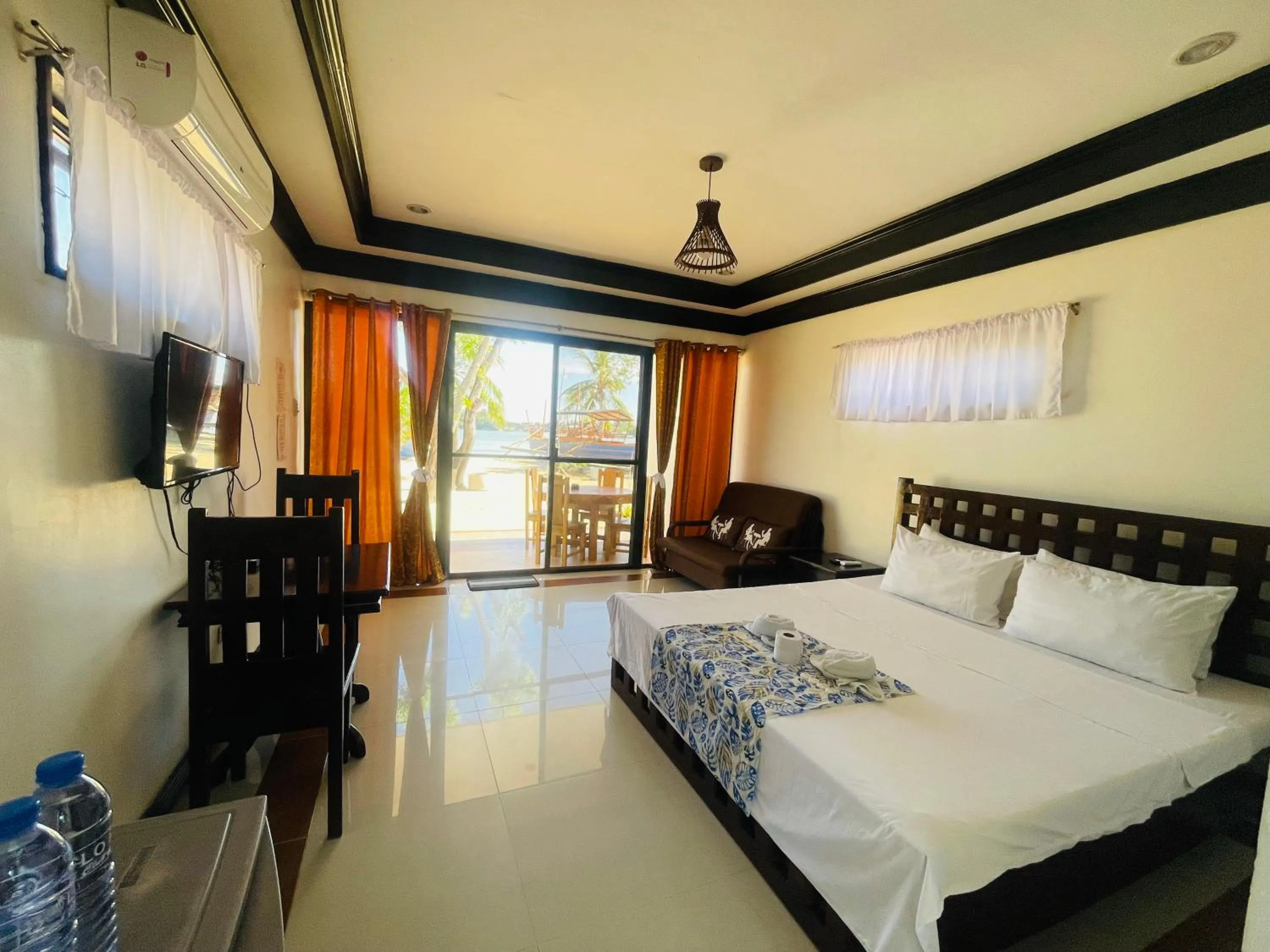 Bed in Bolo Hills Beach Club And Residence