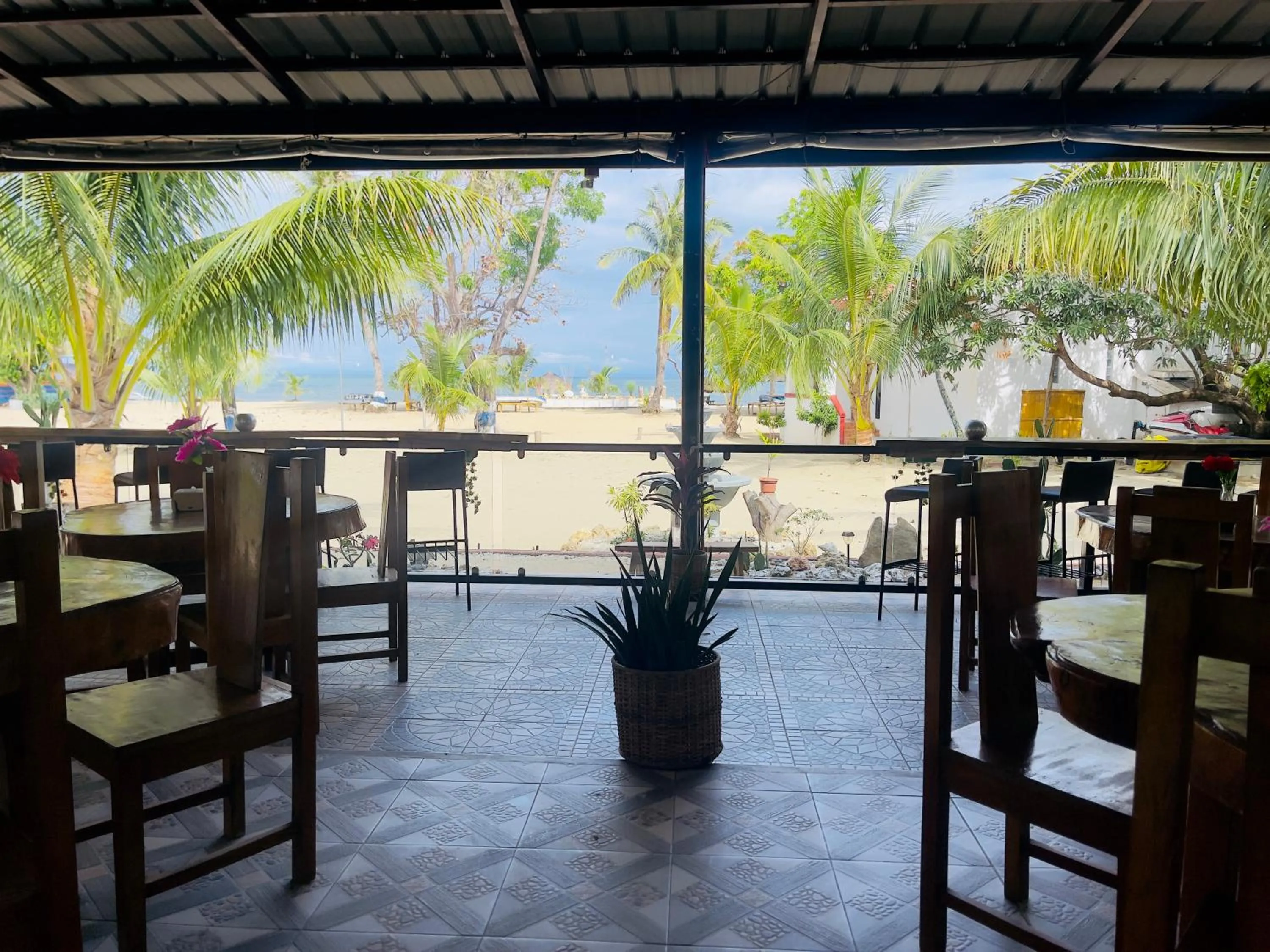 Bolo Hills Beach Club And Residence