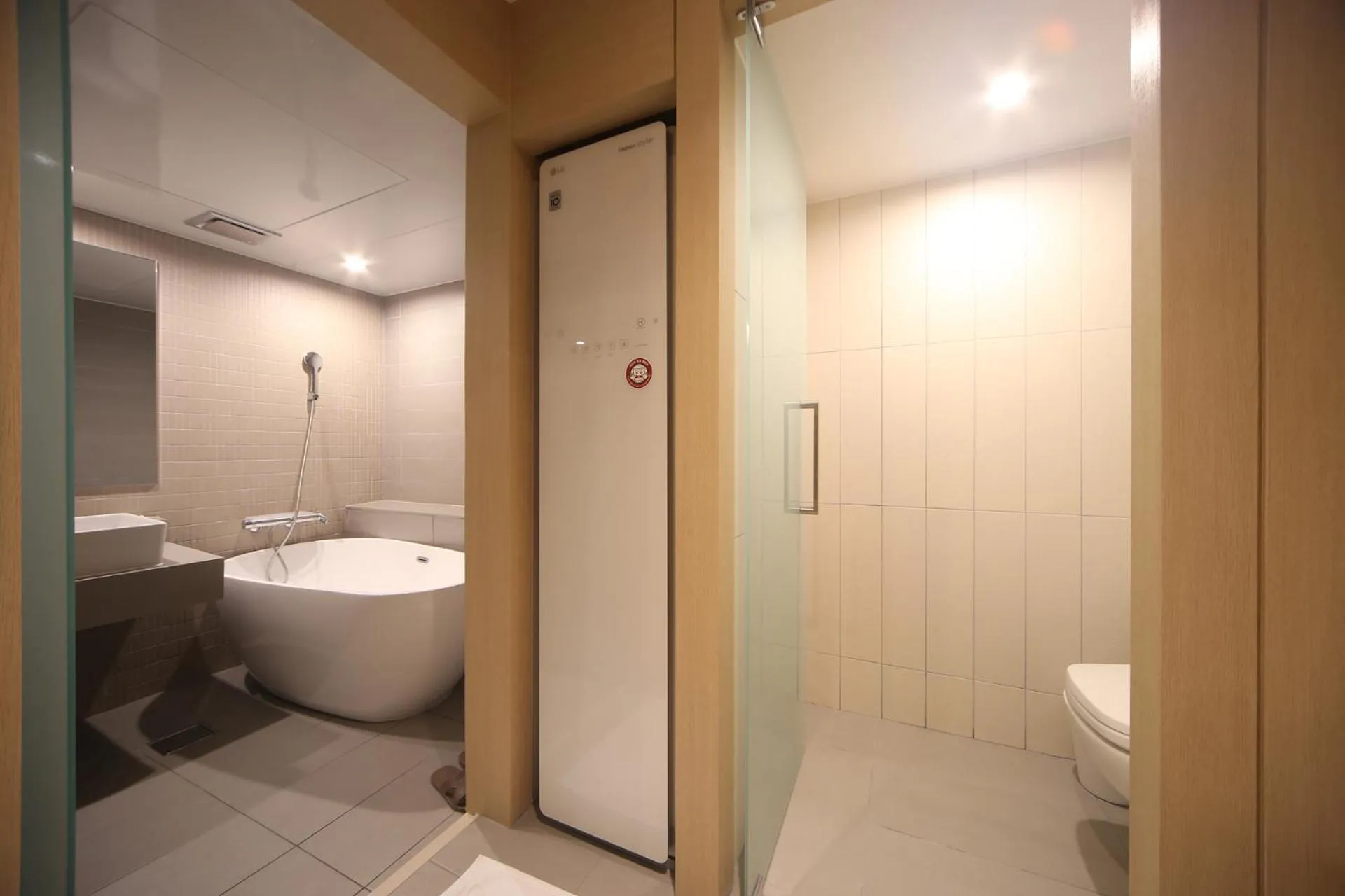 Shower in Dongnae Hound Hotel Sajik Minam Station