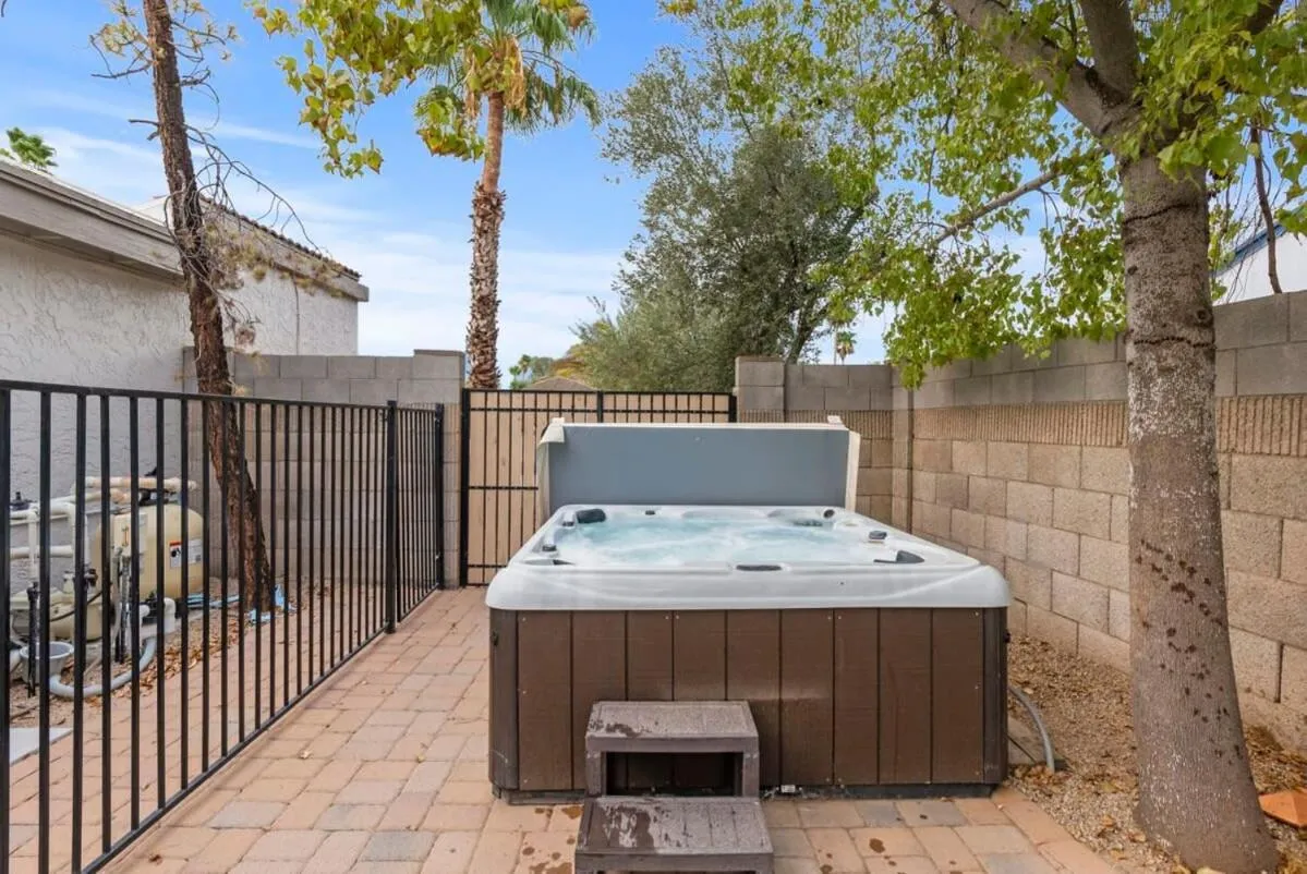 4BD Pool Basketball Hot Tub Pool Table