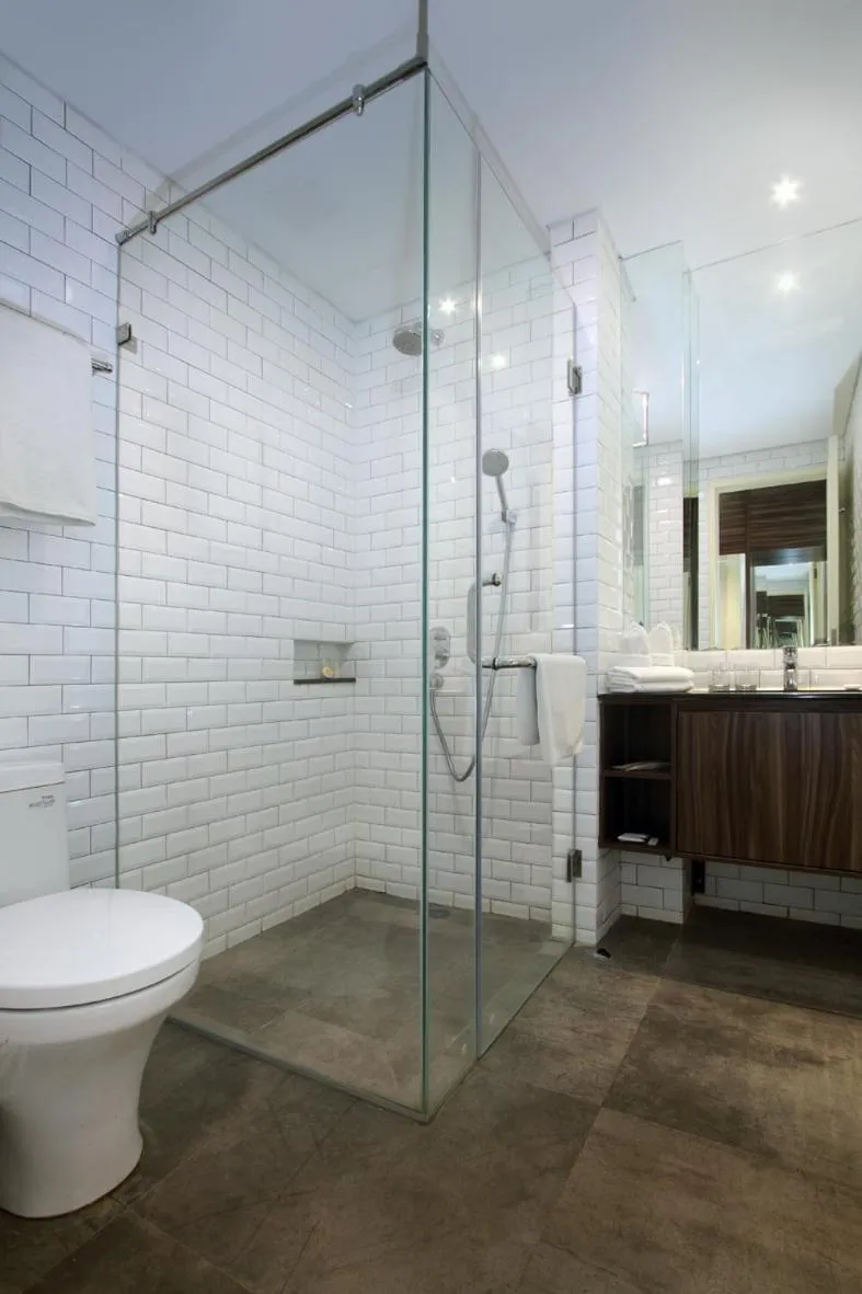 HELIOS HOTEL & CONVENTION