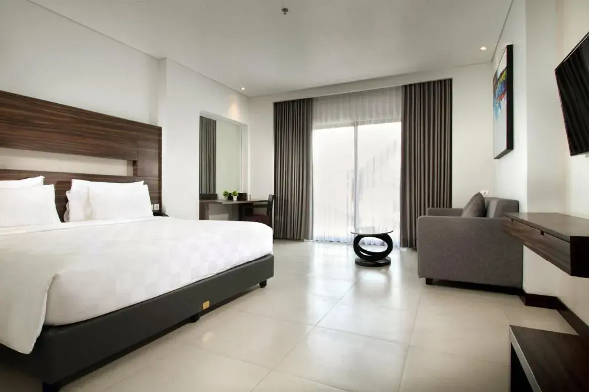 Bed in HELIOS HOTEL & CONVENTION Bed in HELIOS HOTEL & CONVENTION