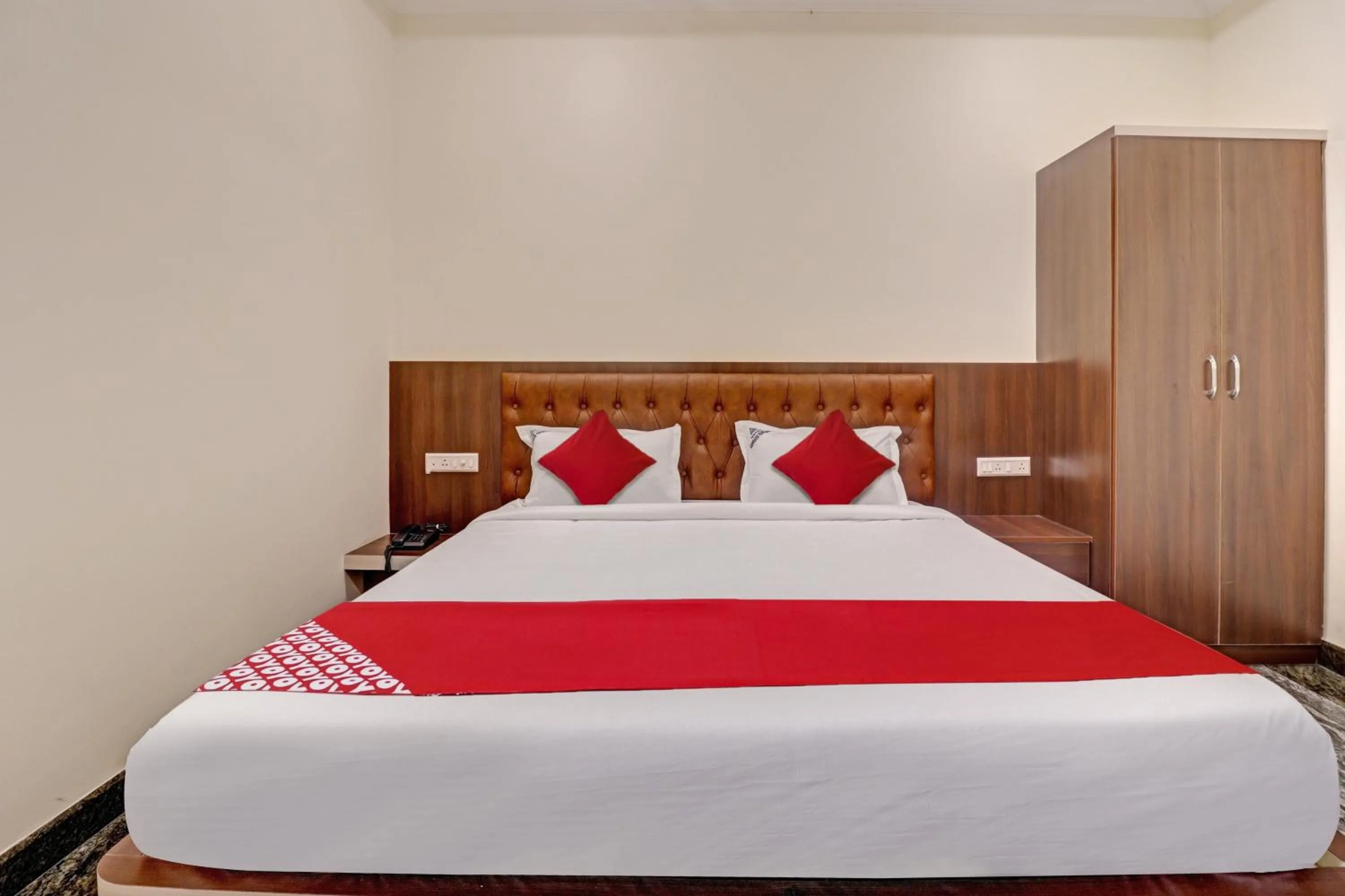 Bedroom, Bed in Super Collection O Ashraya Paradise