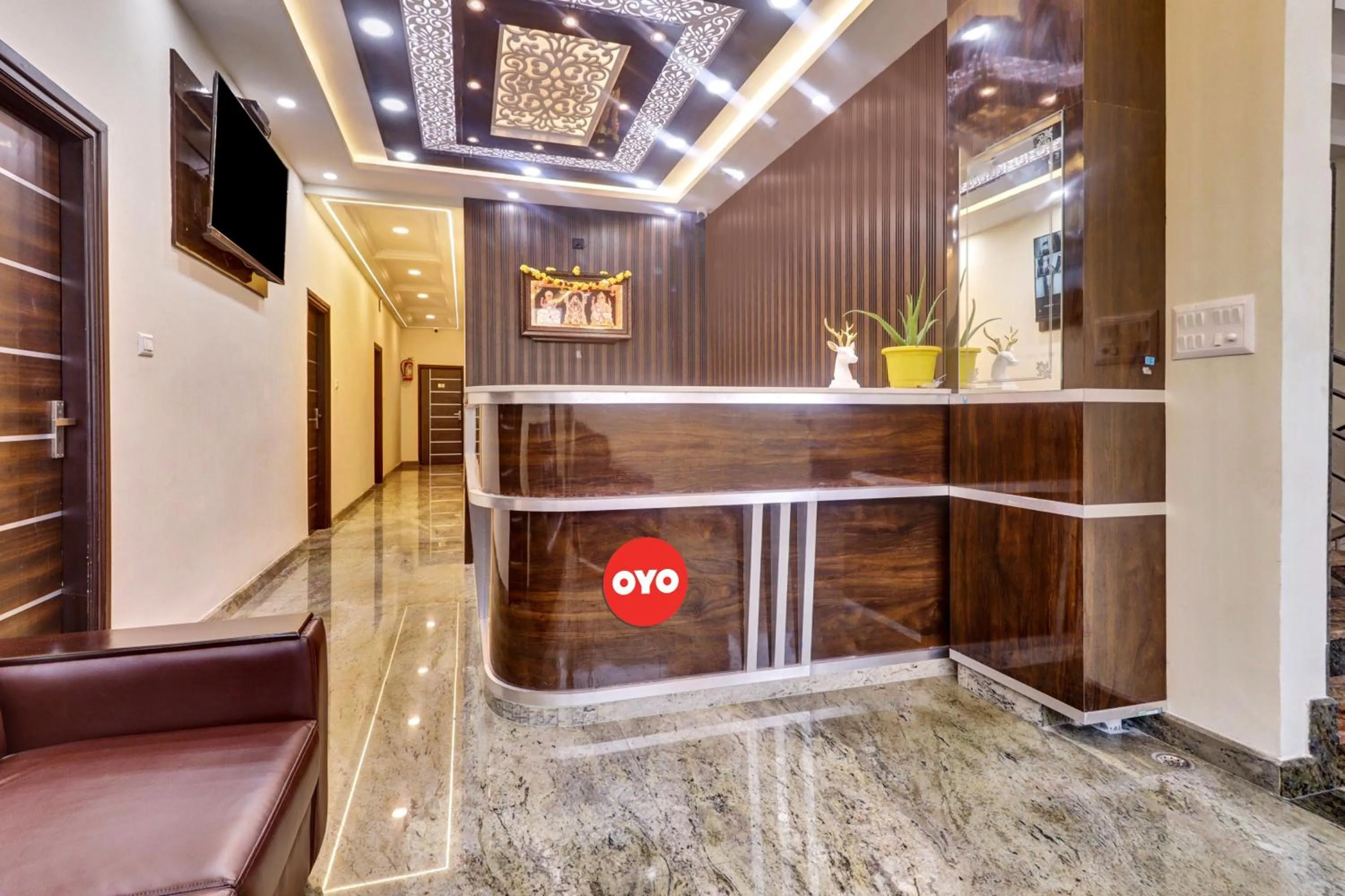 Lobby or reception in Super Collection O Ashraya Paradise