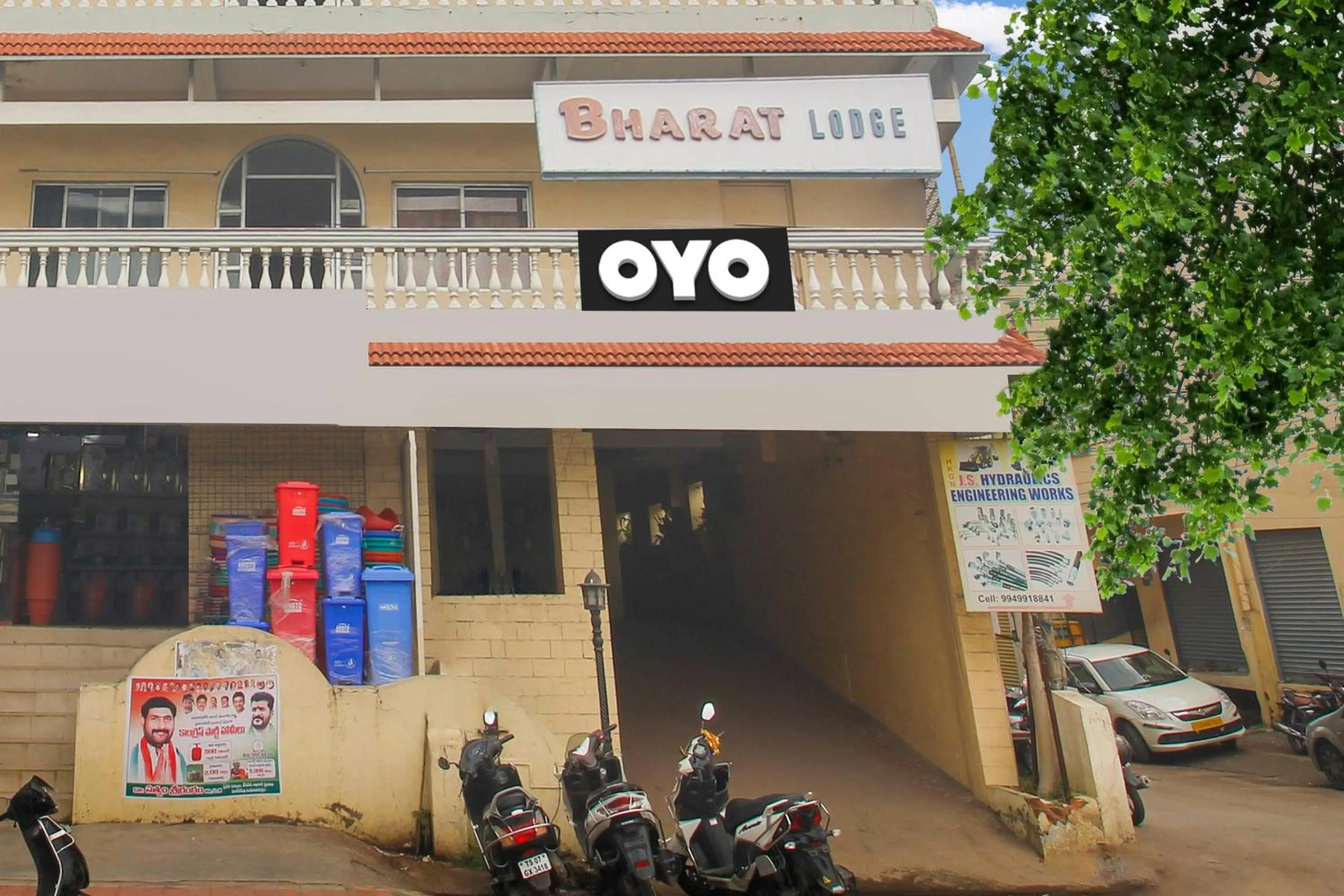 Facade/entrance in Hotel O Bharat Lodge