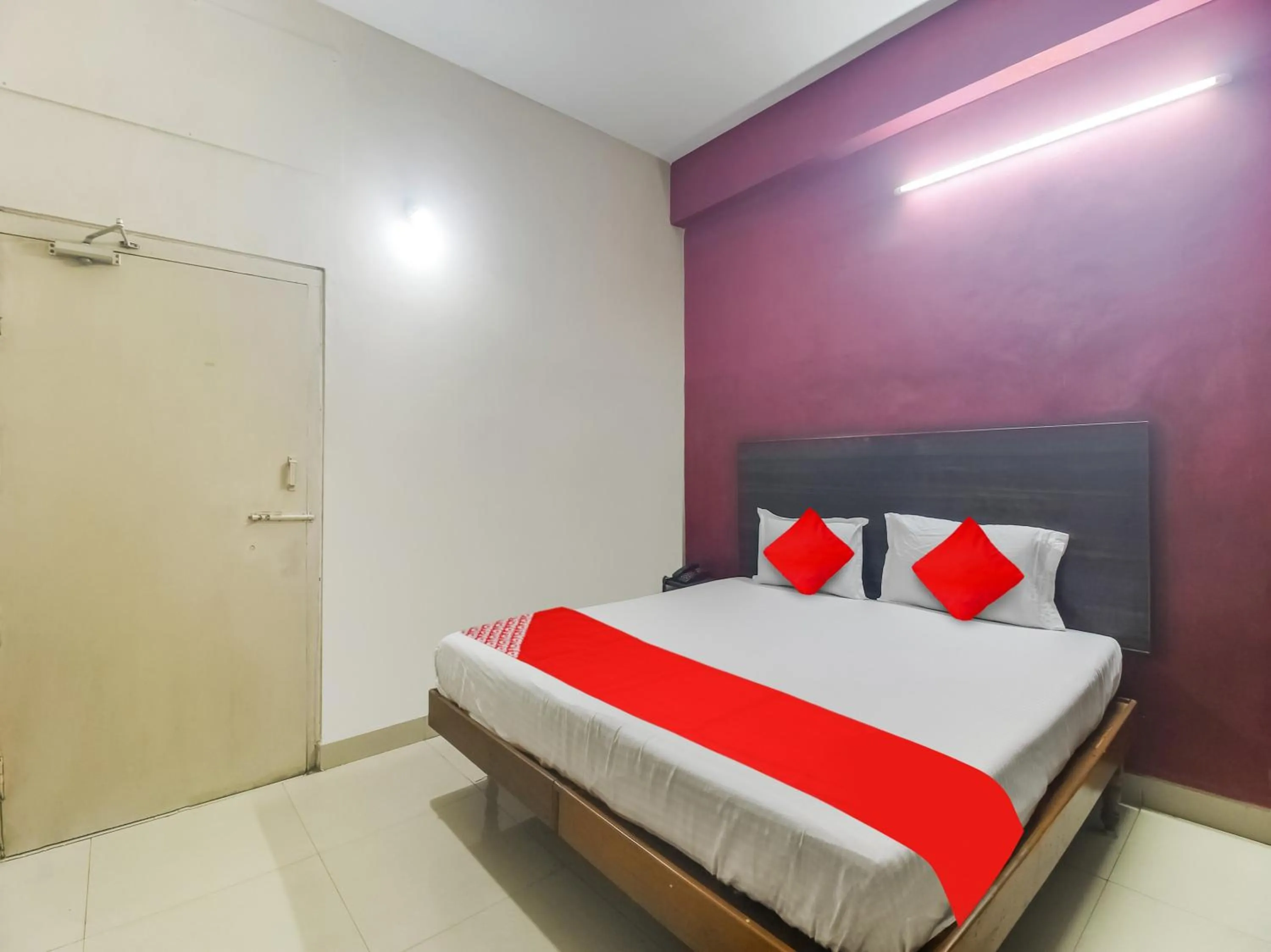 Bedroom, Bed in Hotel O Bharat Lodge