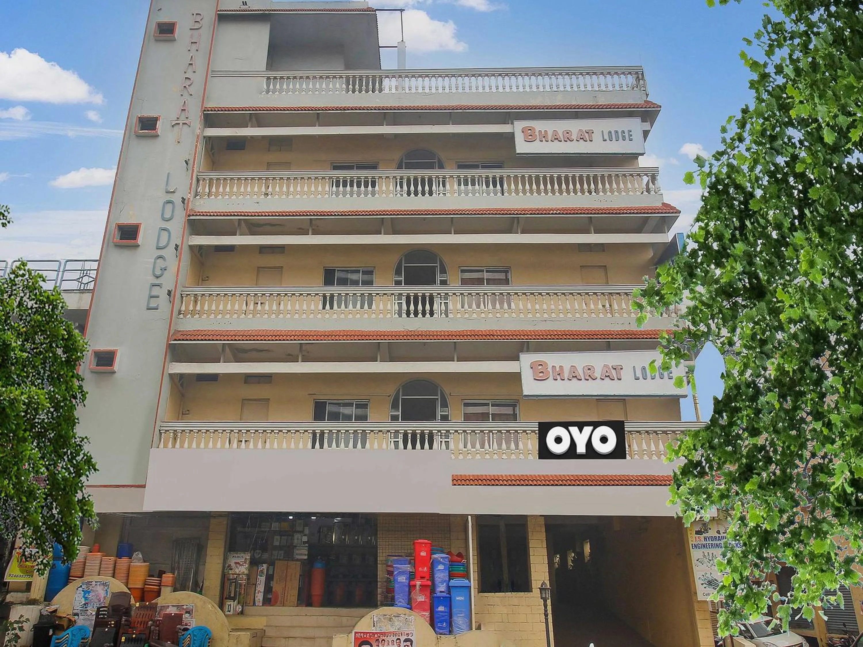 Facade/entrance in Hotel O Bharat Lodge