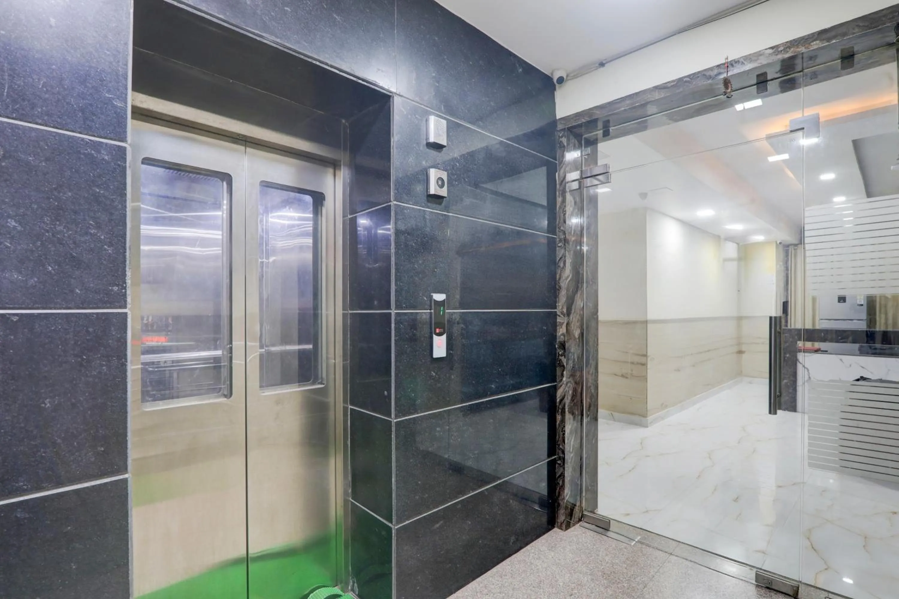 Lobby or reception in Super Hotel O IIM Road Lucknow