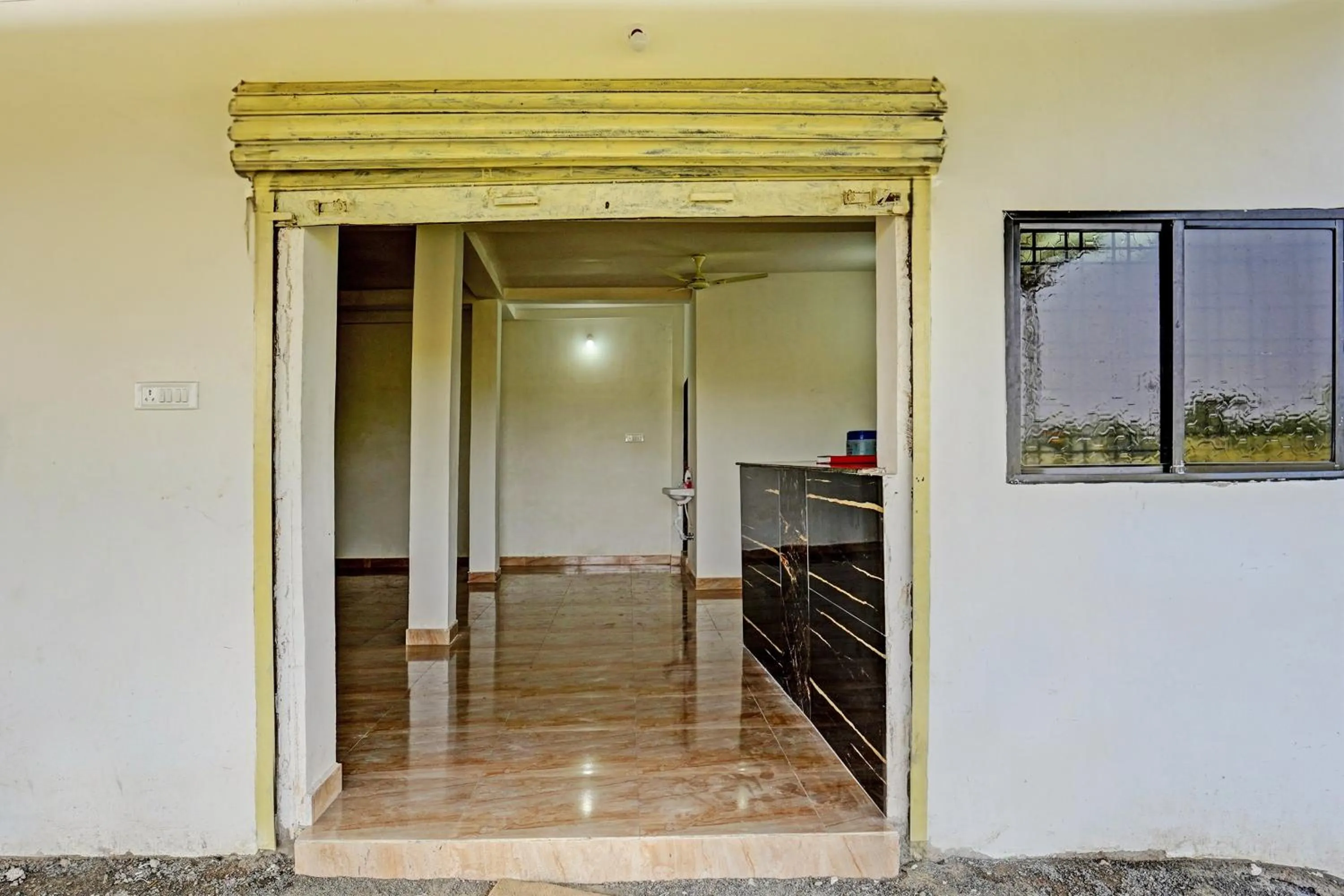 Facade/entrance in Hotel O RJ Hotel