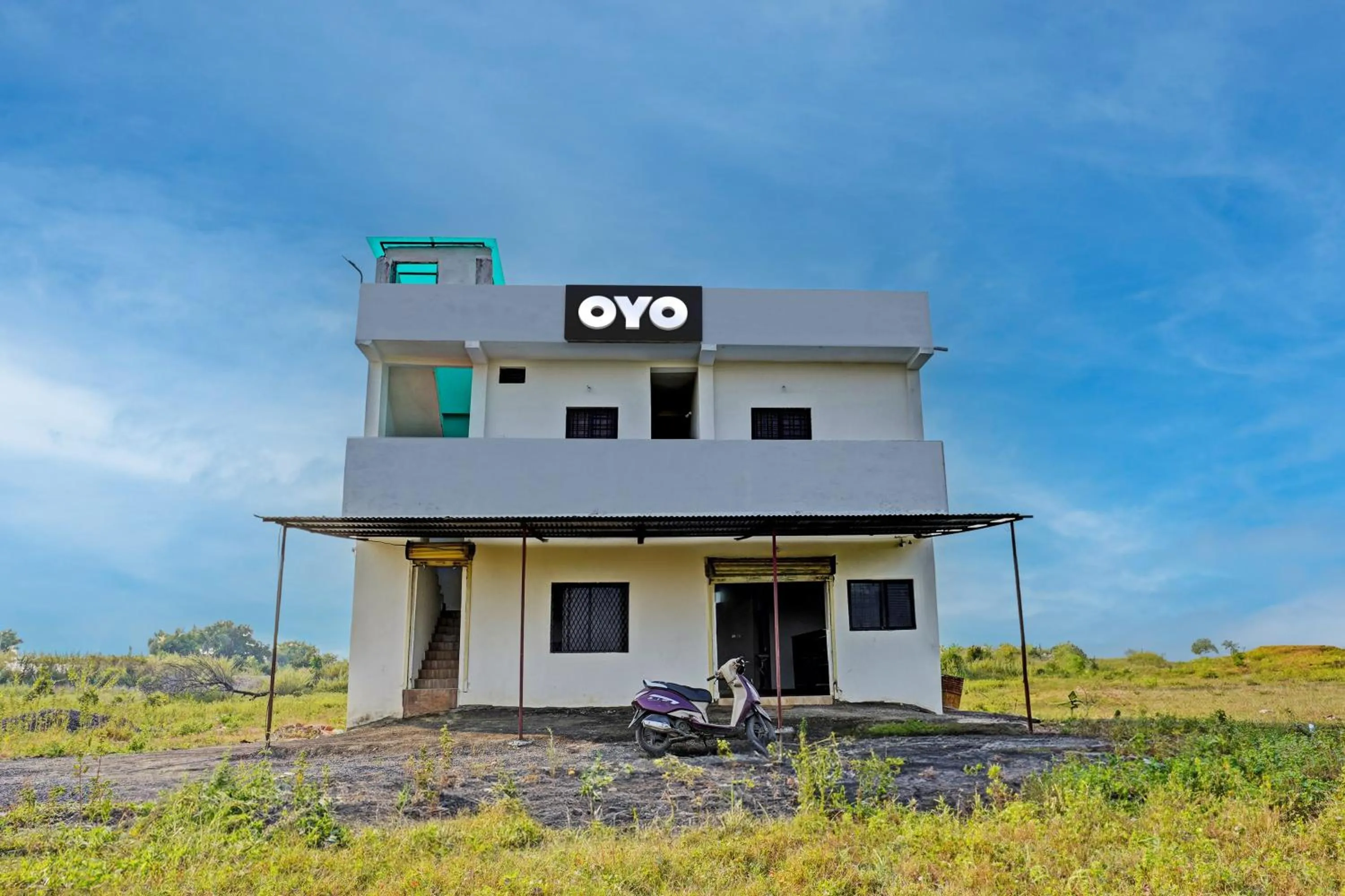 Facade/entrance in Hotel O RJ HOTEL INN