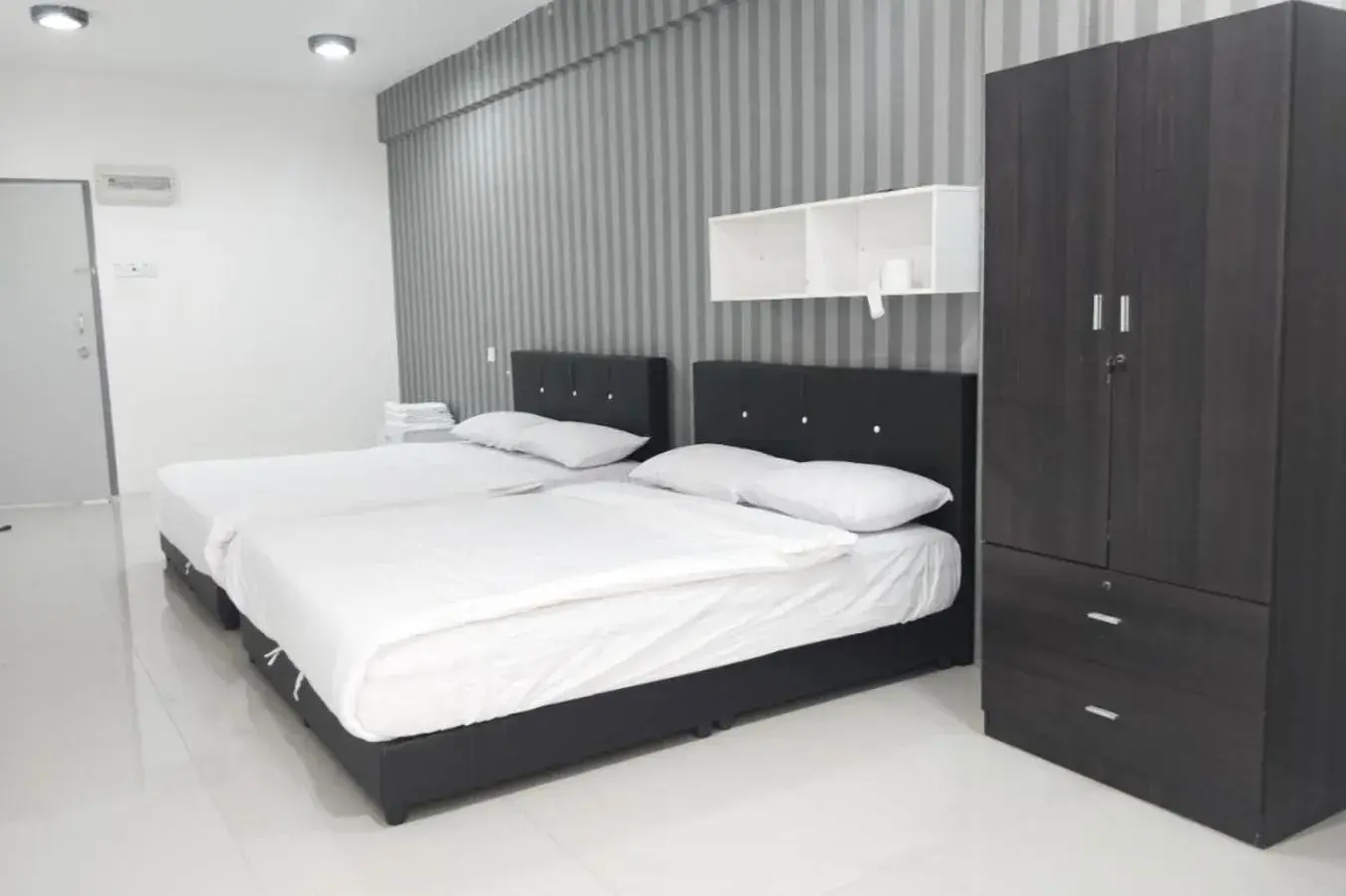 Bed in Summer Hotel Bed in Summer Hotel