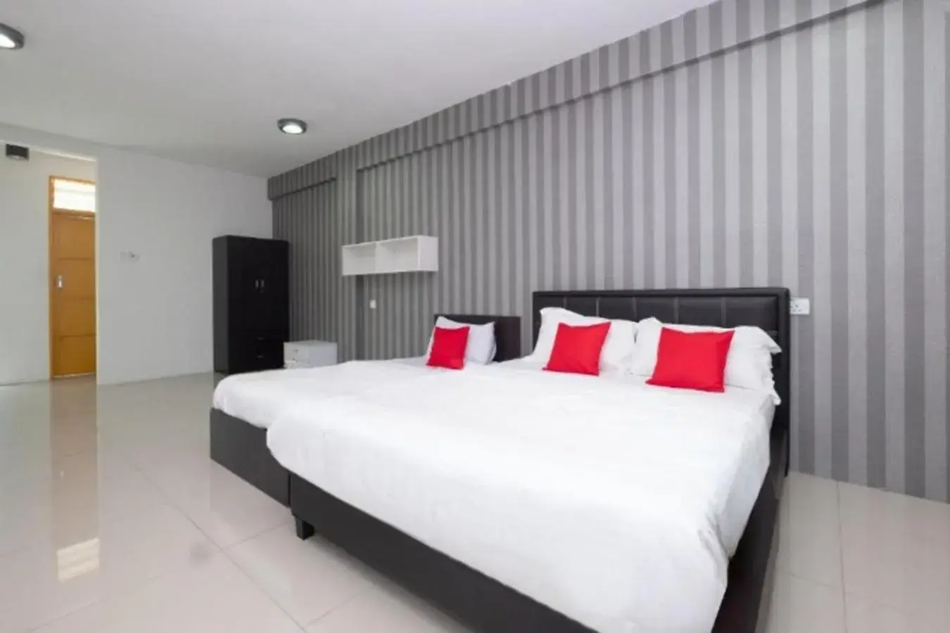 Bed in Summer Hotel Bed in Summer Hotel