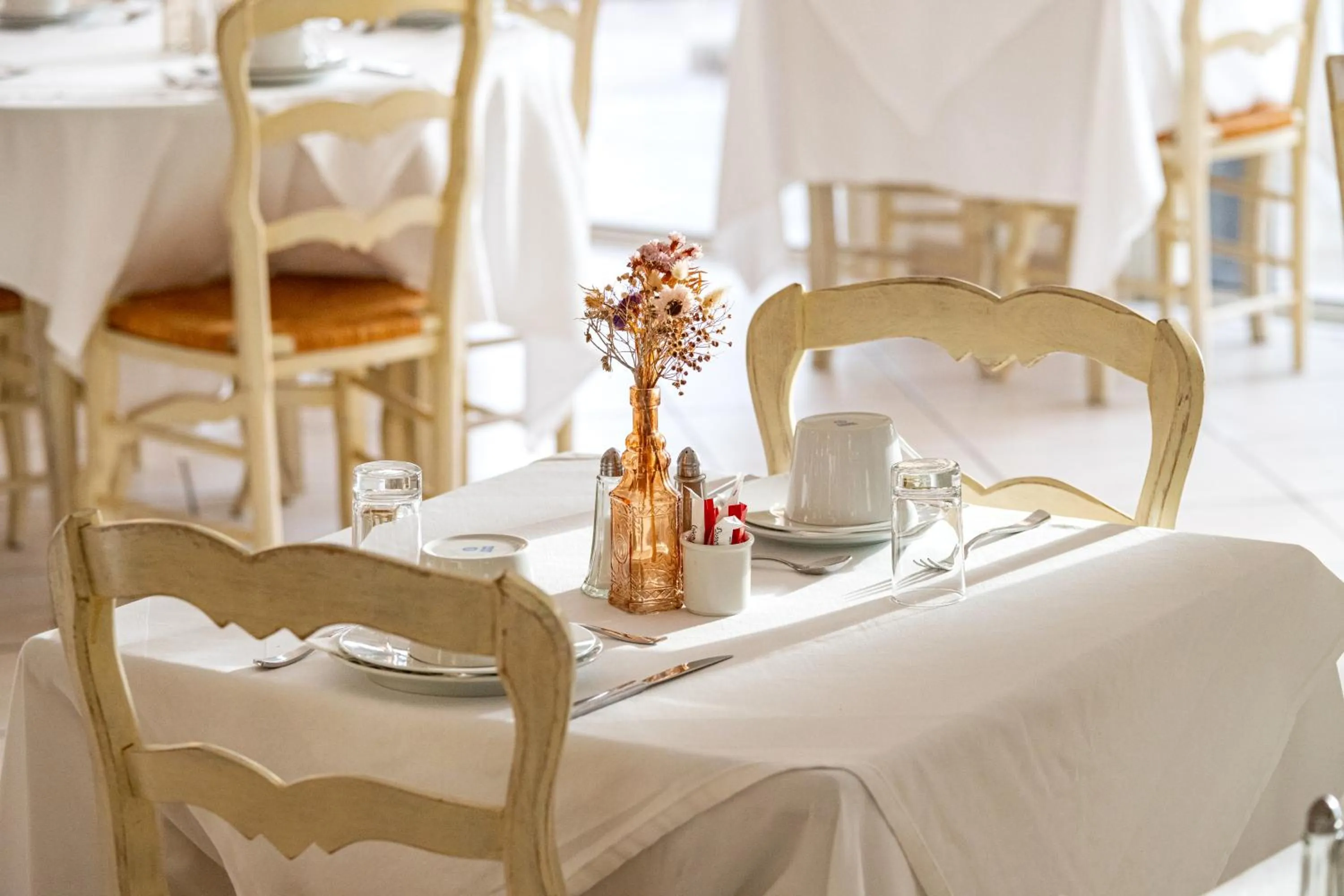 Breakfast in Hôtel La Caravelle