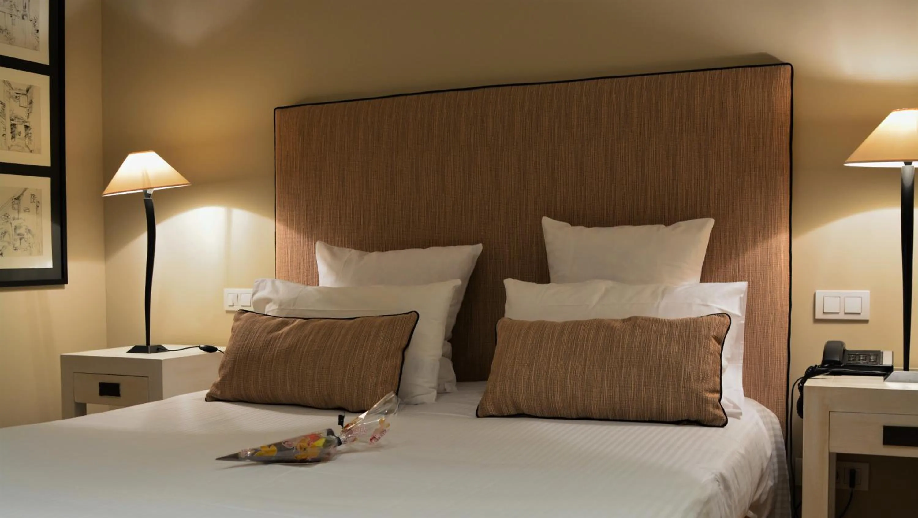 Photo of the whole room in Hôtel La Caravelle