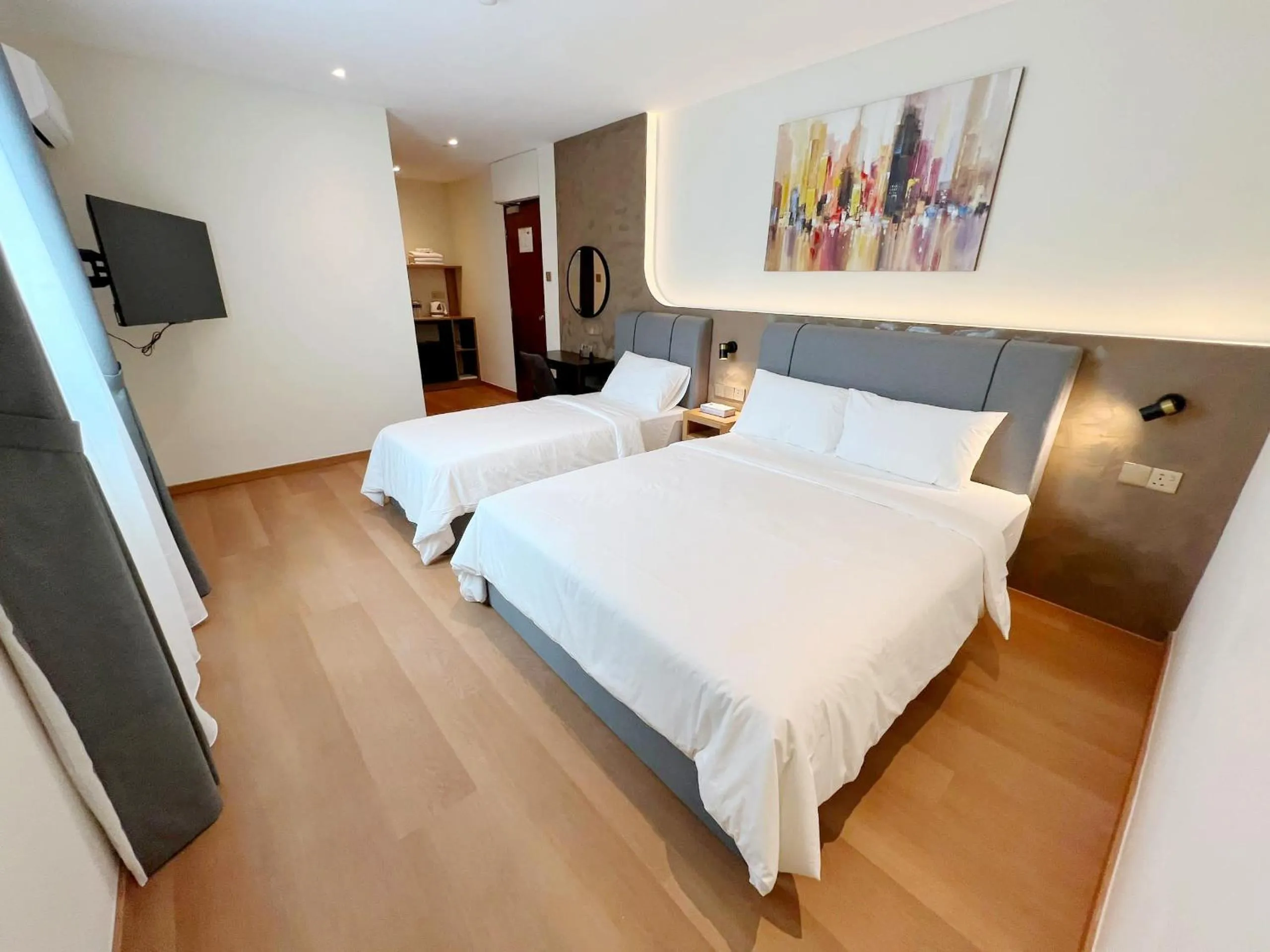 Bedroom, Bed in The Borneo Hotel