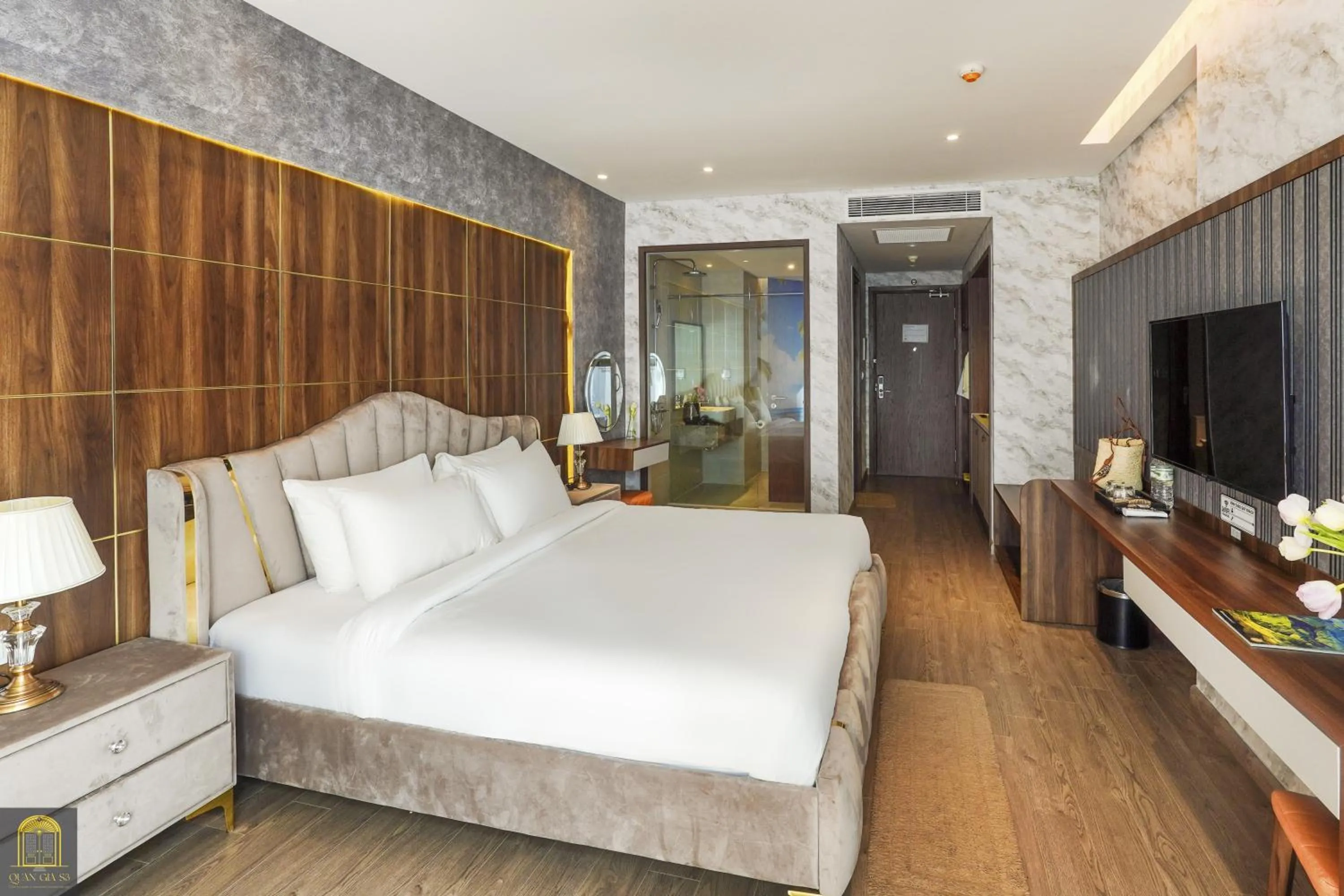 Communal lounge/ TV room, Bed in Mandala Pearl Azure Retreat