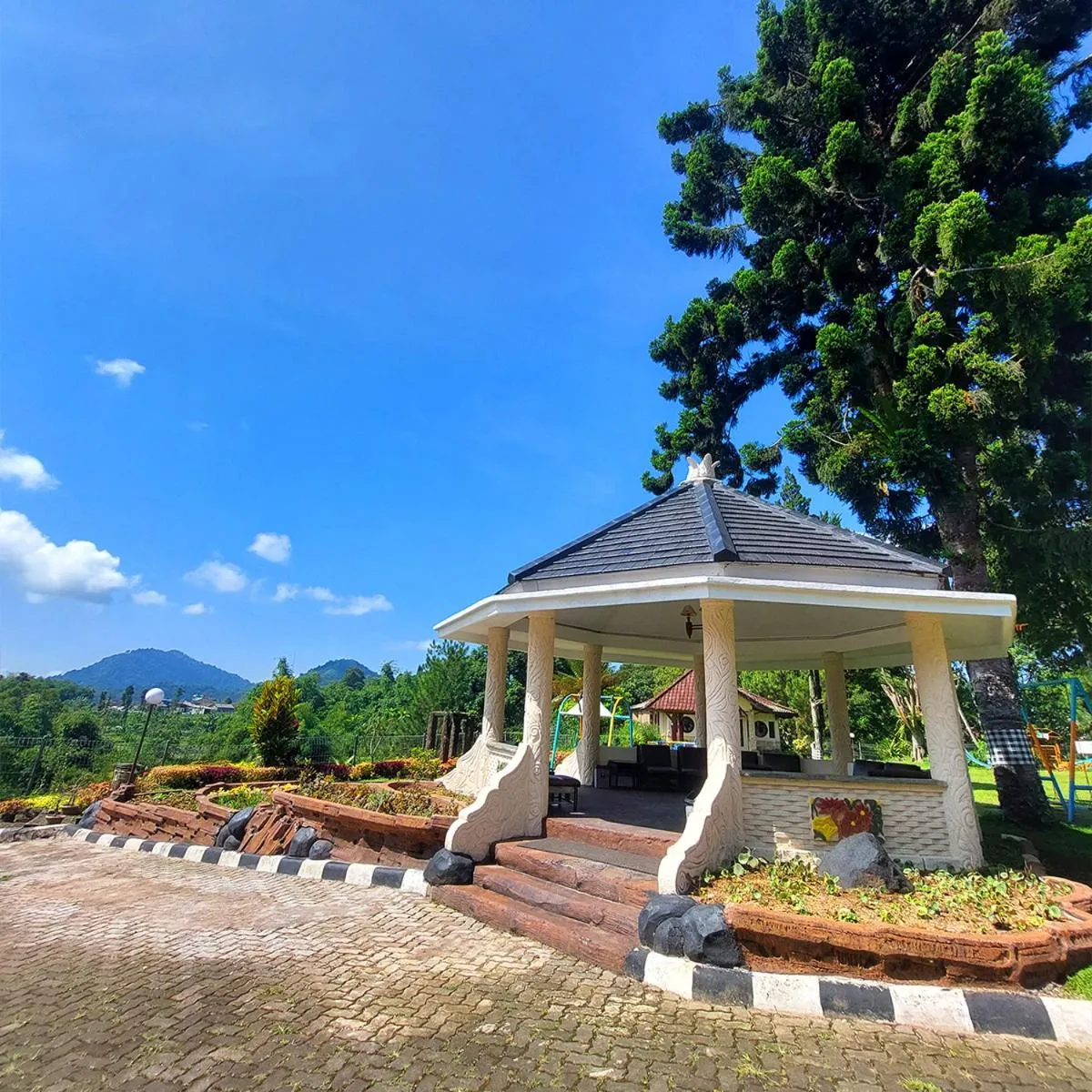 Sangga Buana Resort & Convention Hotel