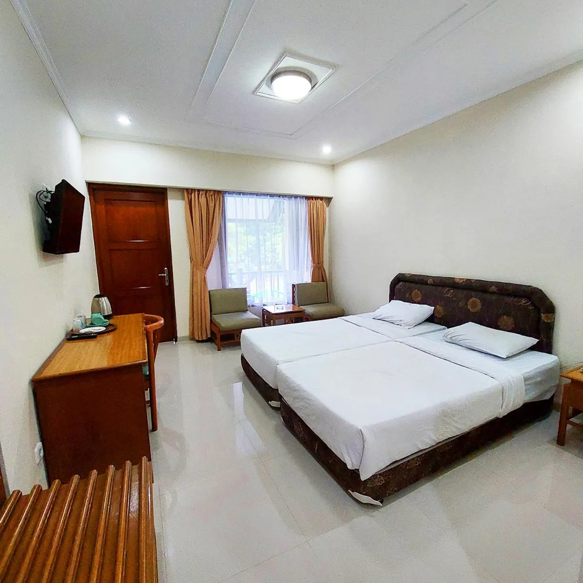 Bed in Sangga Buana Resort & Convention Hotel