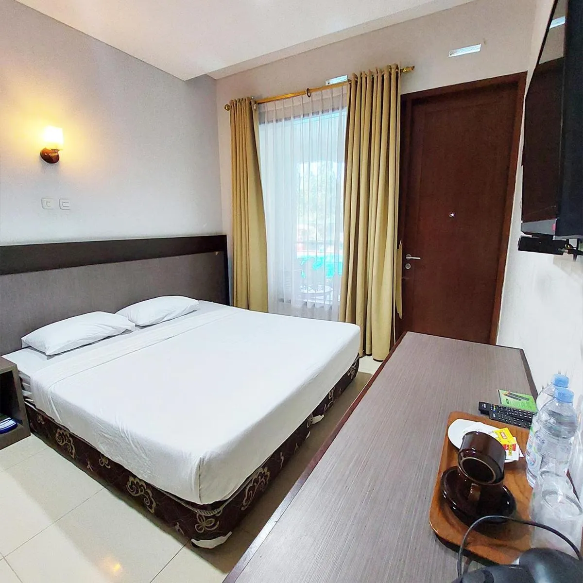 Bed in Sangga Buana Resort & Convention Hotel